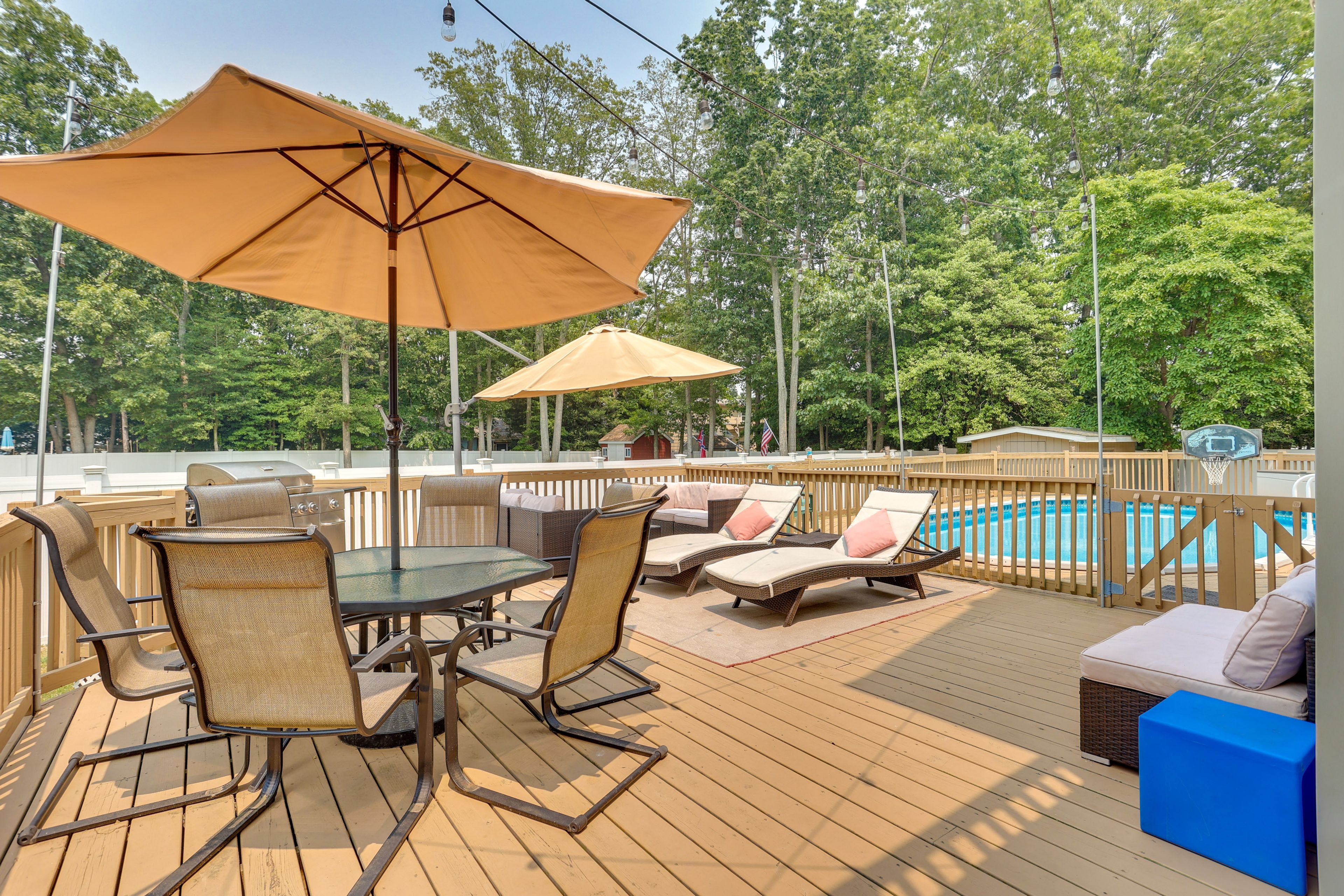 Furnished Deck | Gas Grill