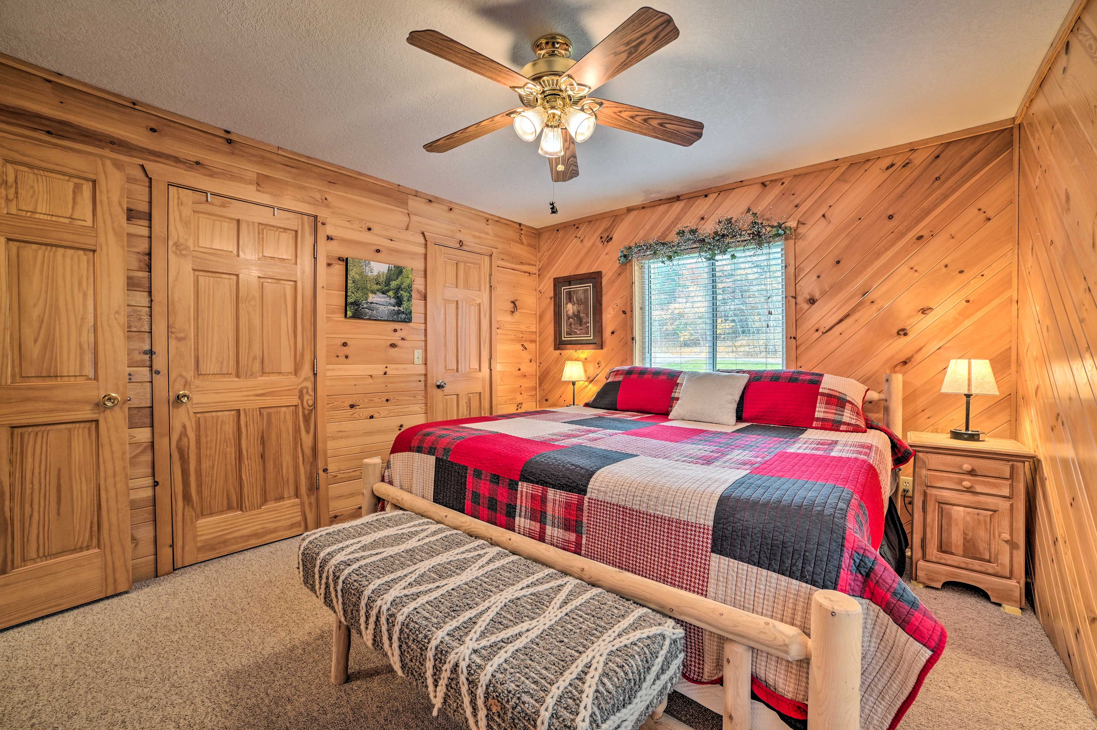 Bedroom 1 | 1st Floor | King Bed | Walk-In Closet | Ceiling Fans