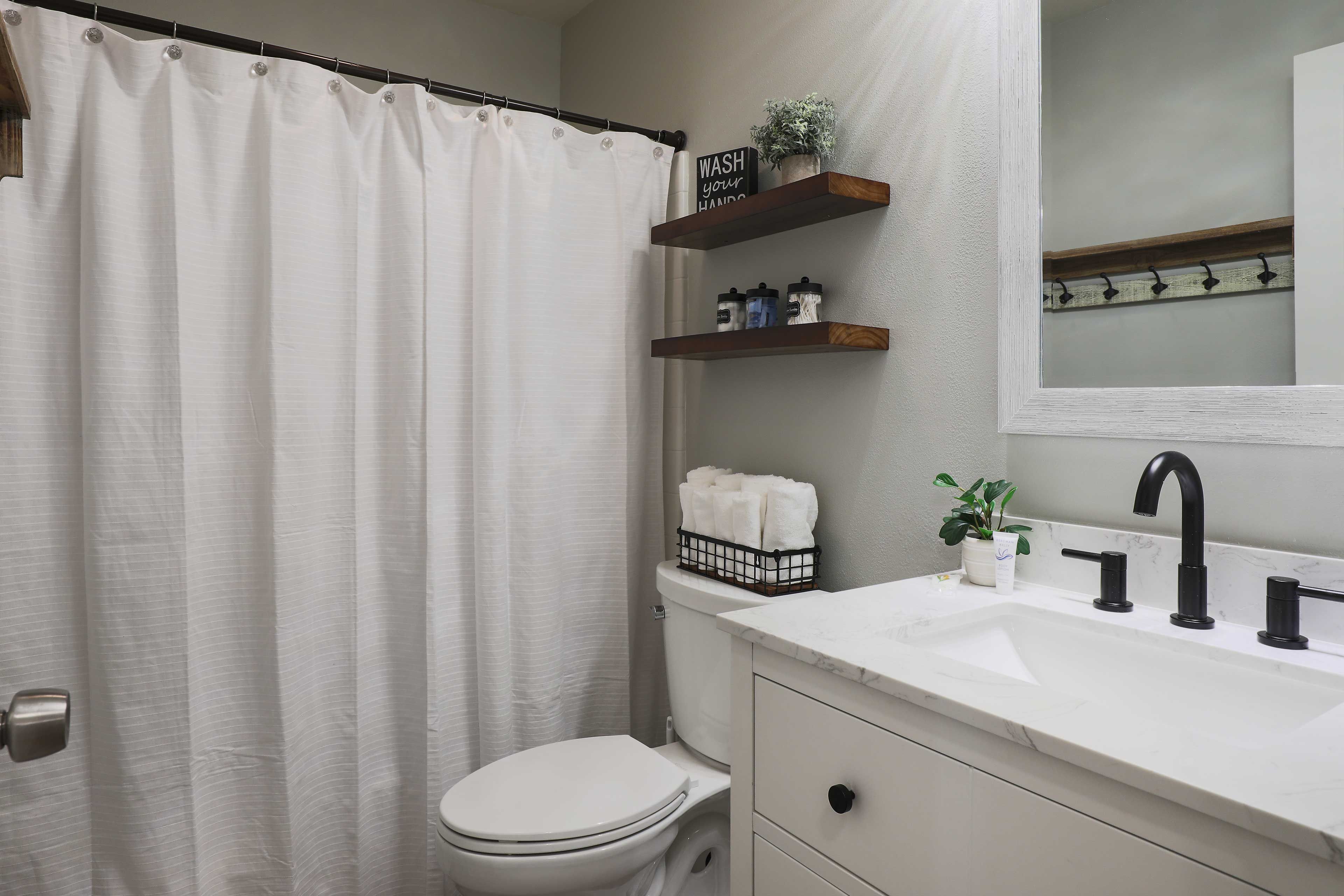 Full Bathroom | 1st Floor | Hair Dryer