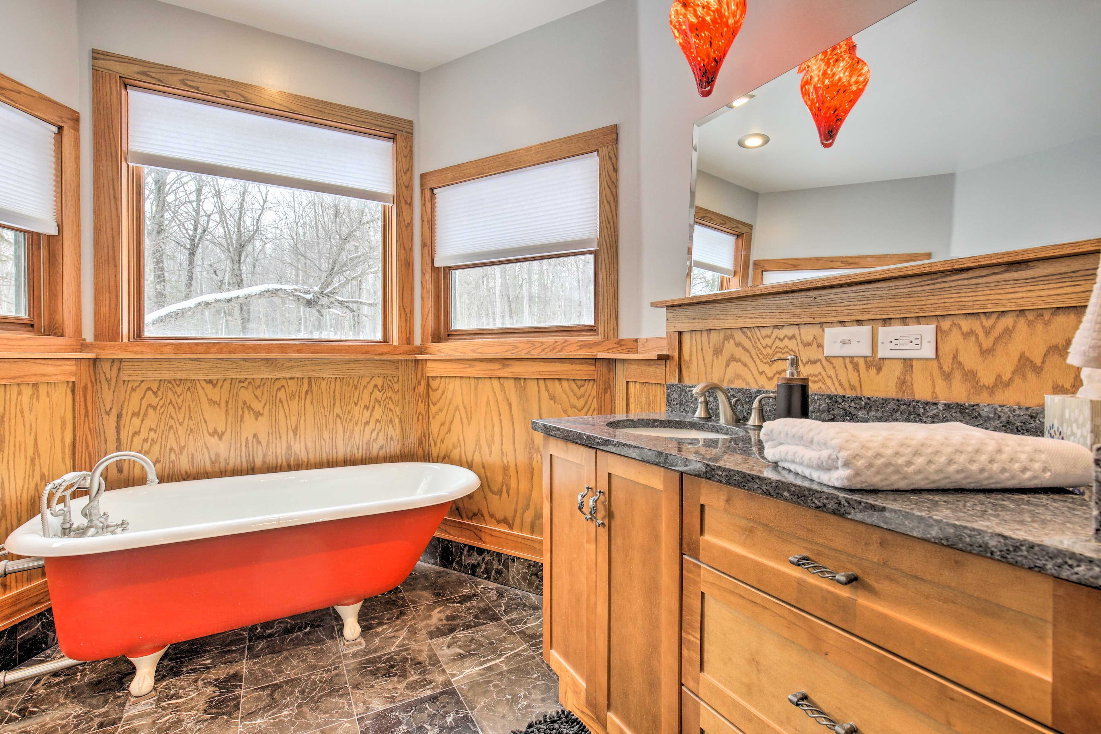 Full Bathroom