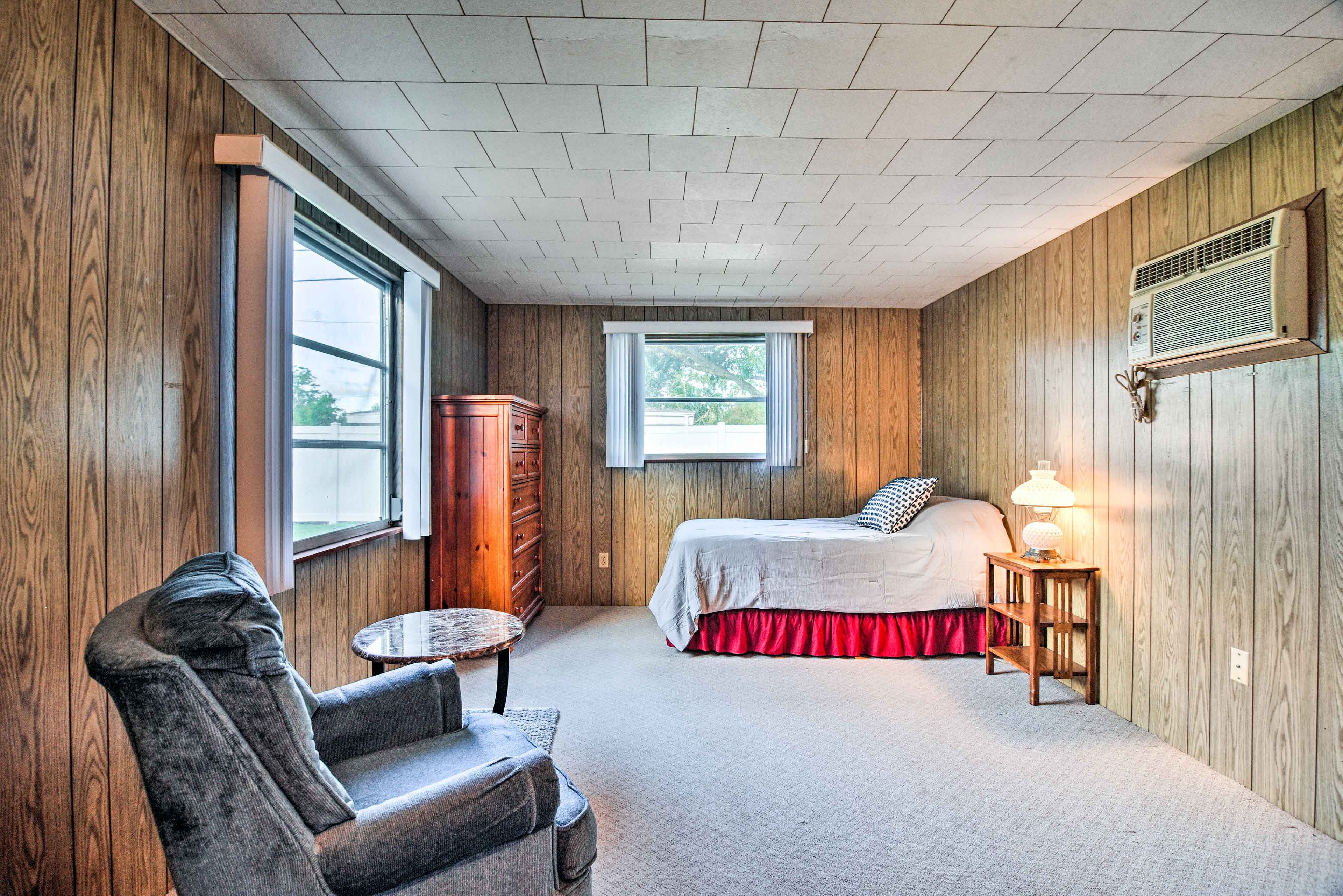 Bedroom 2 | Twin Bed