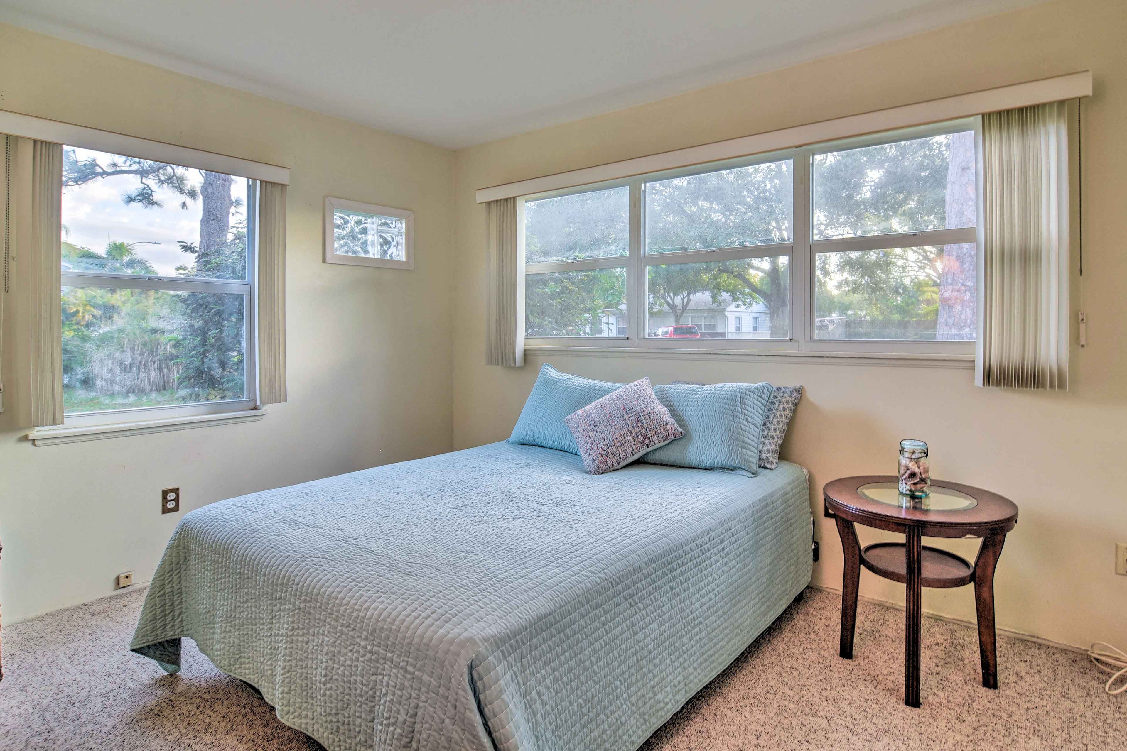 Bedroom 1 | Queen Bed | Linens Provided