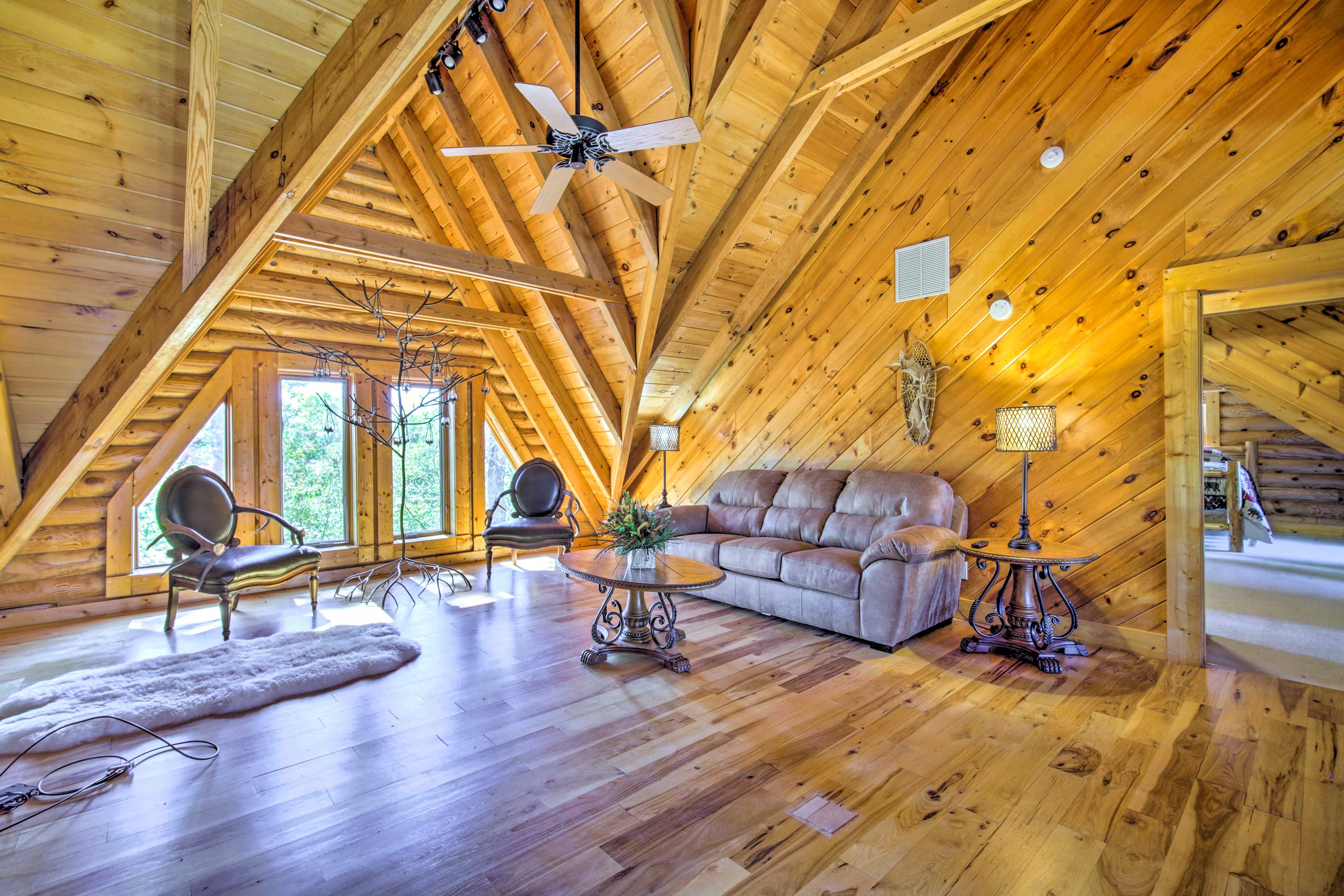 2nd Floor Living Room | Smart TV | Fireplace