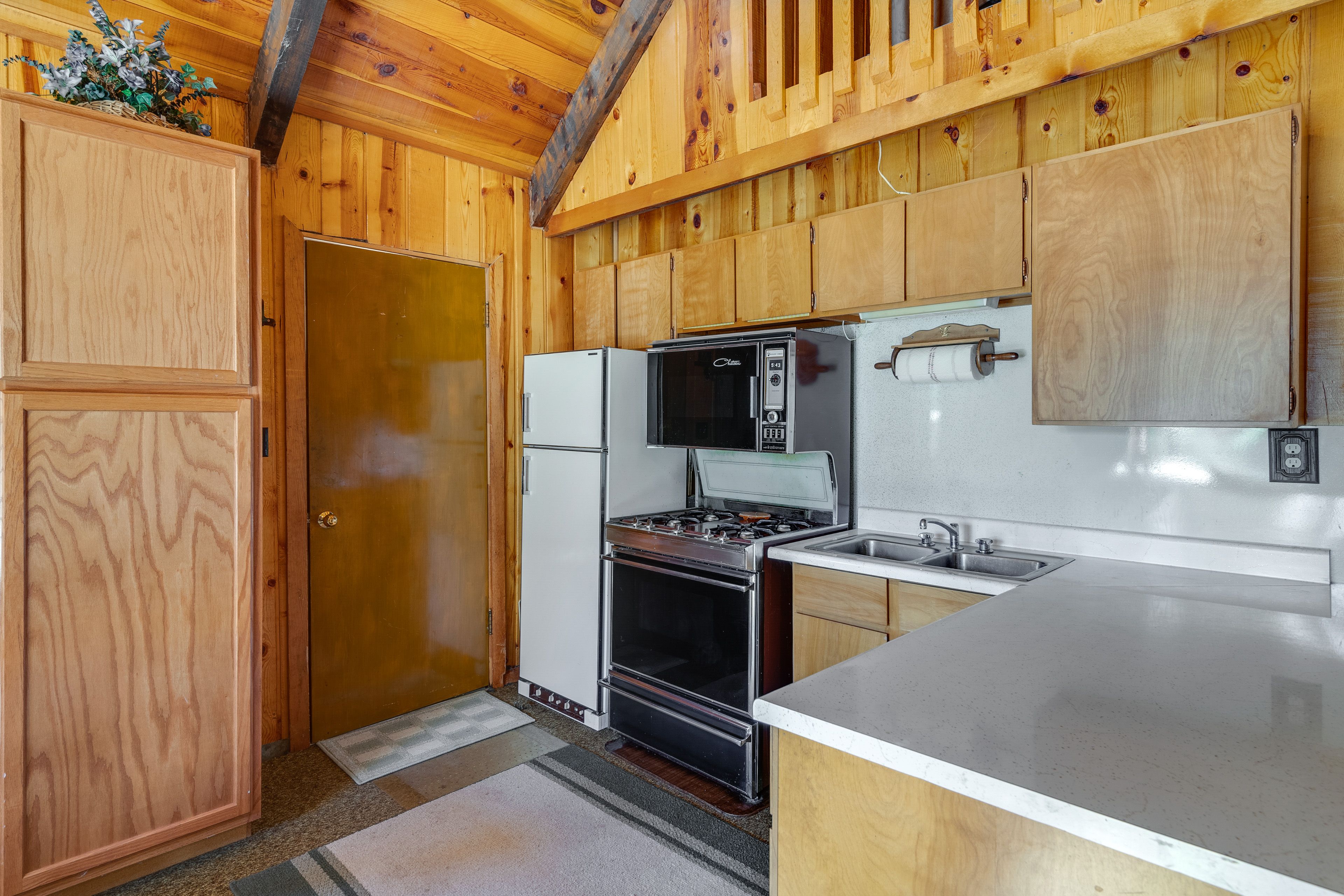 Kitchen | Blender | Crockpot | Coffee Maker