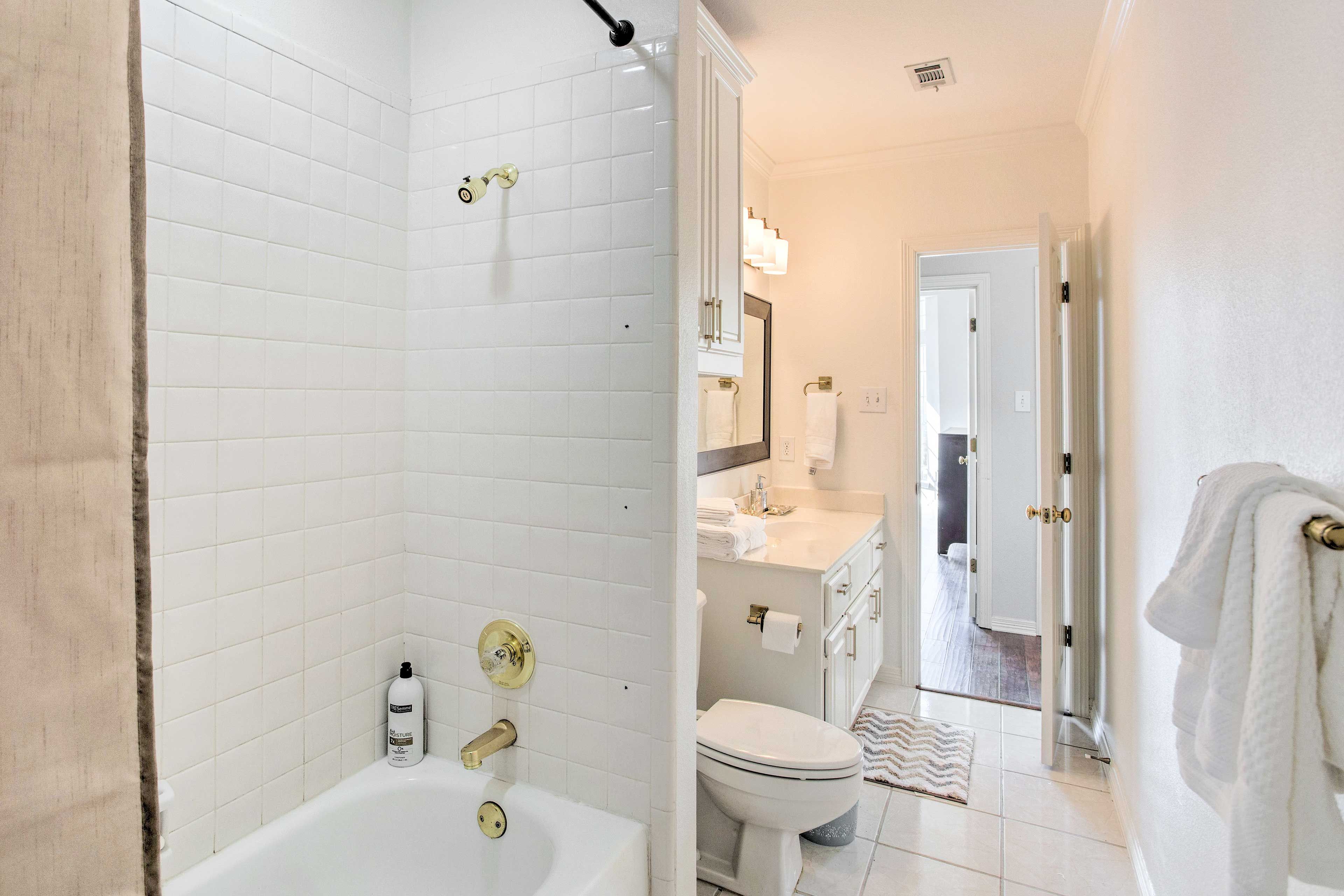 Full Bathroom