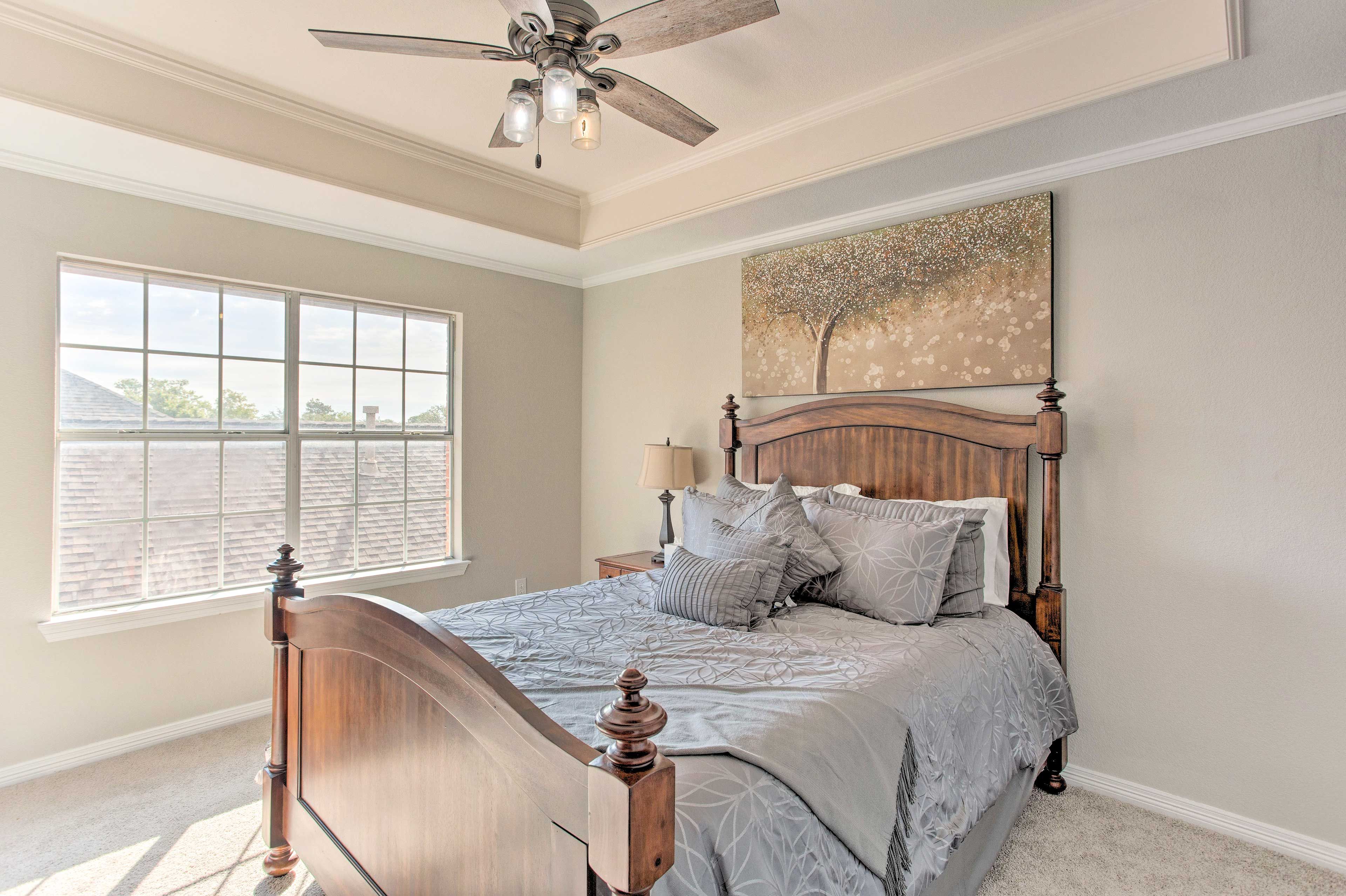 Bedroom 3 | Queen Bed