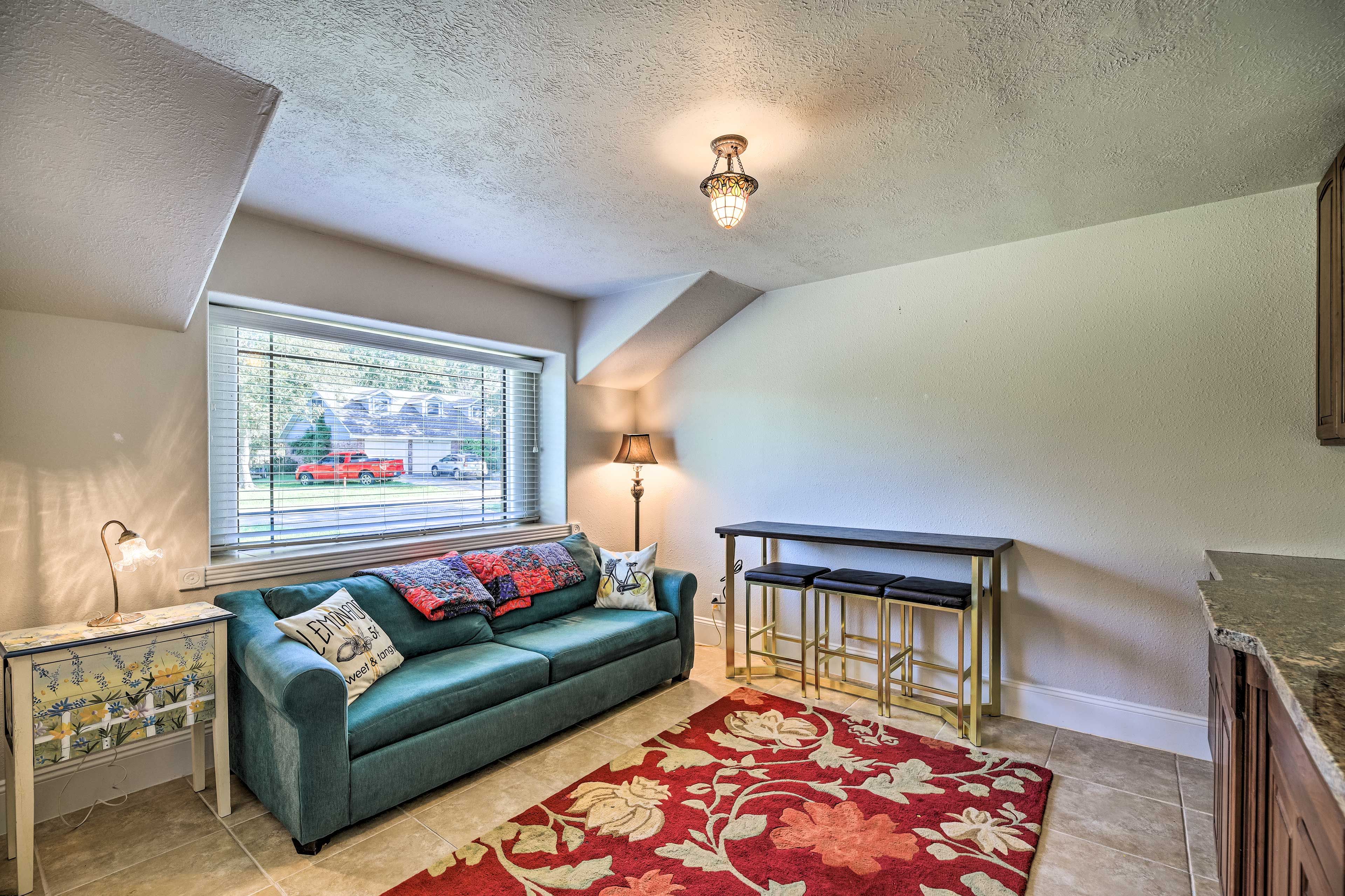 Den | Sleeper Sofa | 1st Floor