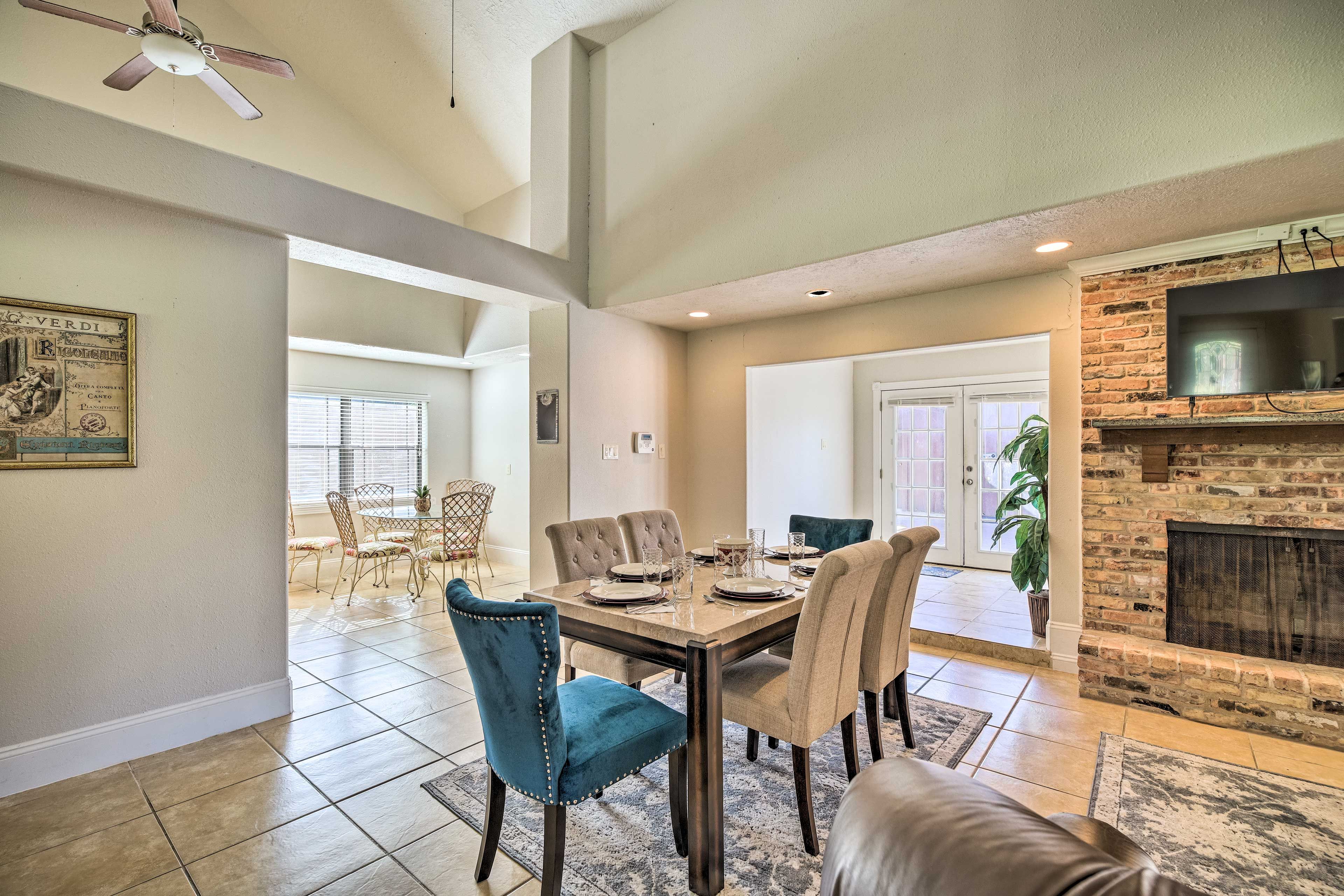 Dining Area | 1st Floor | Central Air Conditioning