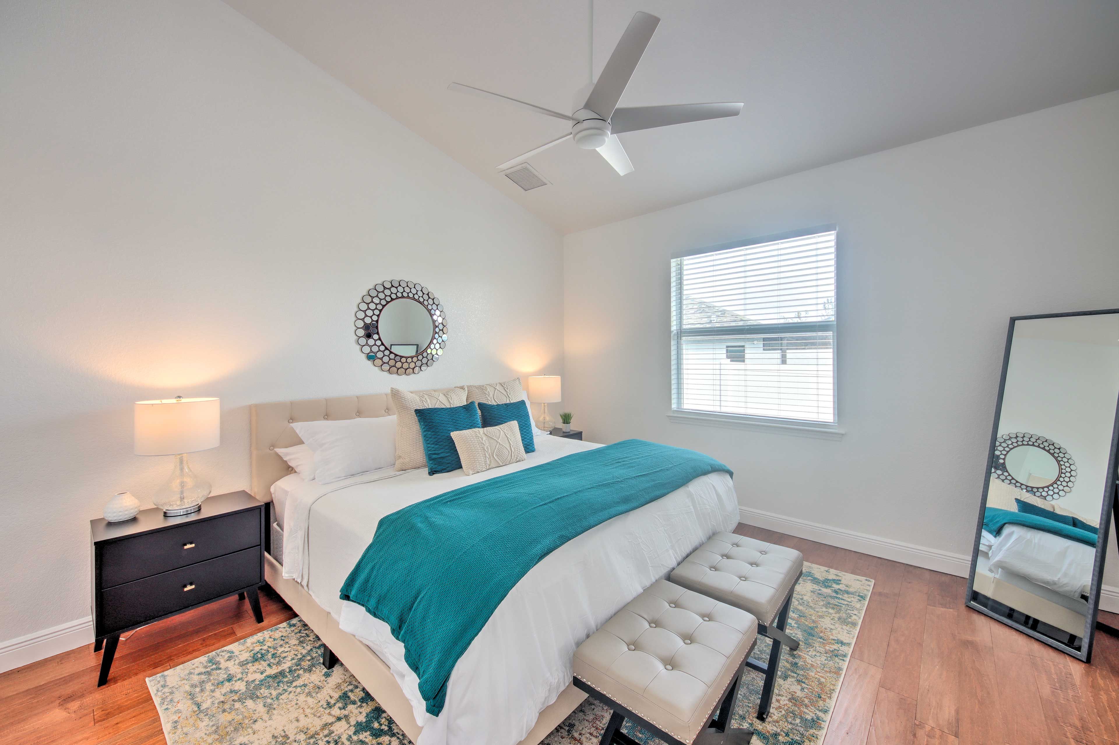 Bedroom 2 | Main Level | King Bed | Smart TV