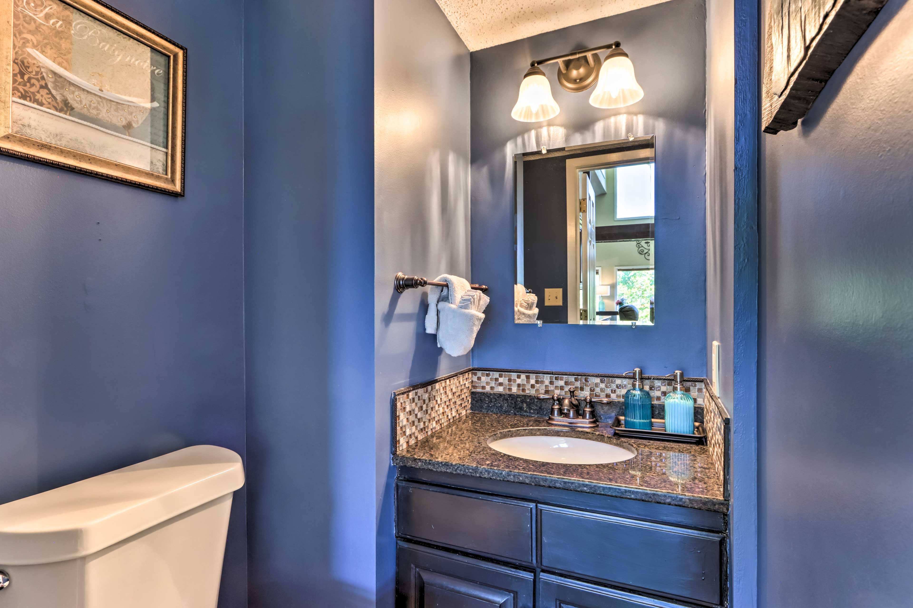 Half Bathroom | Main Level
