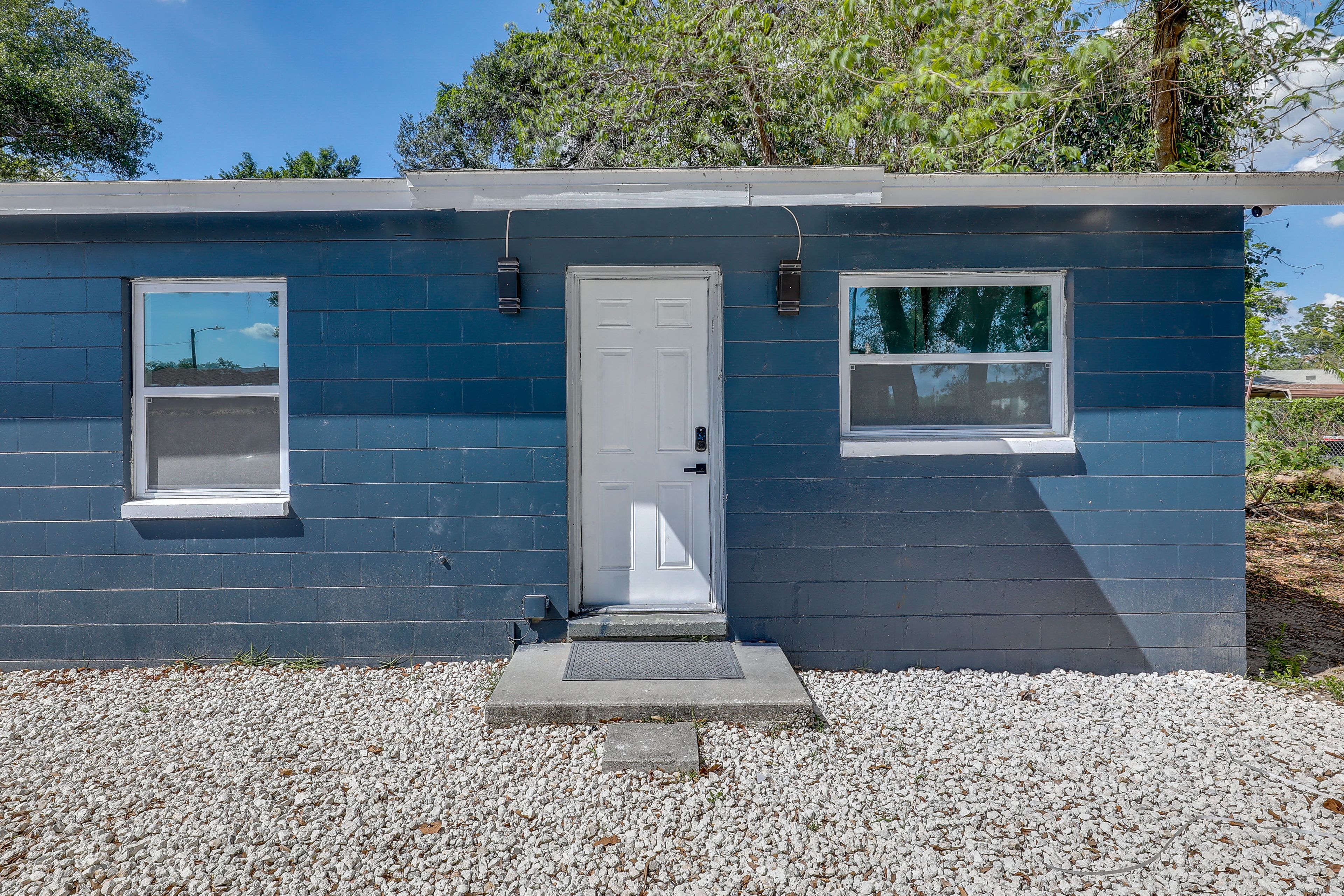 Private Entrance | Keyless Entry