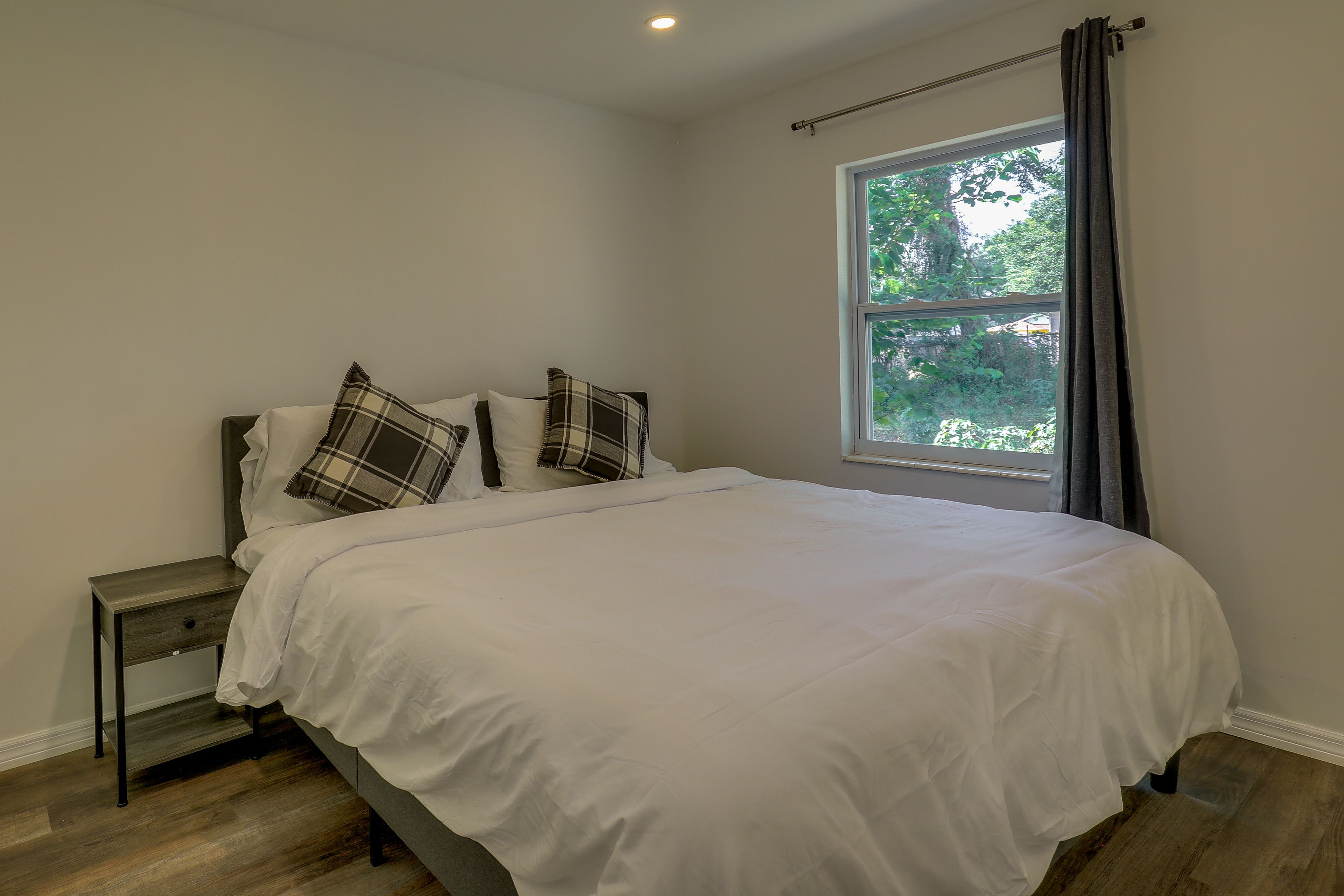 Bedroom 1 | King Bed | Linens Provided