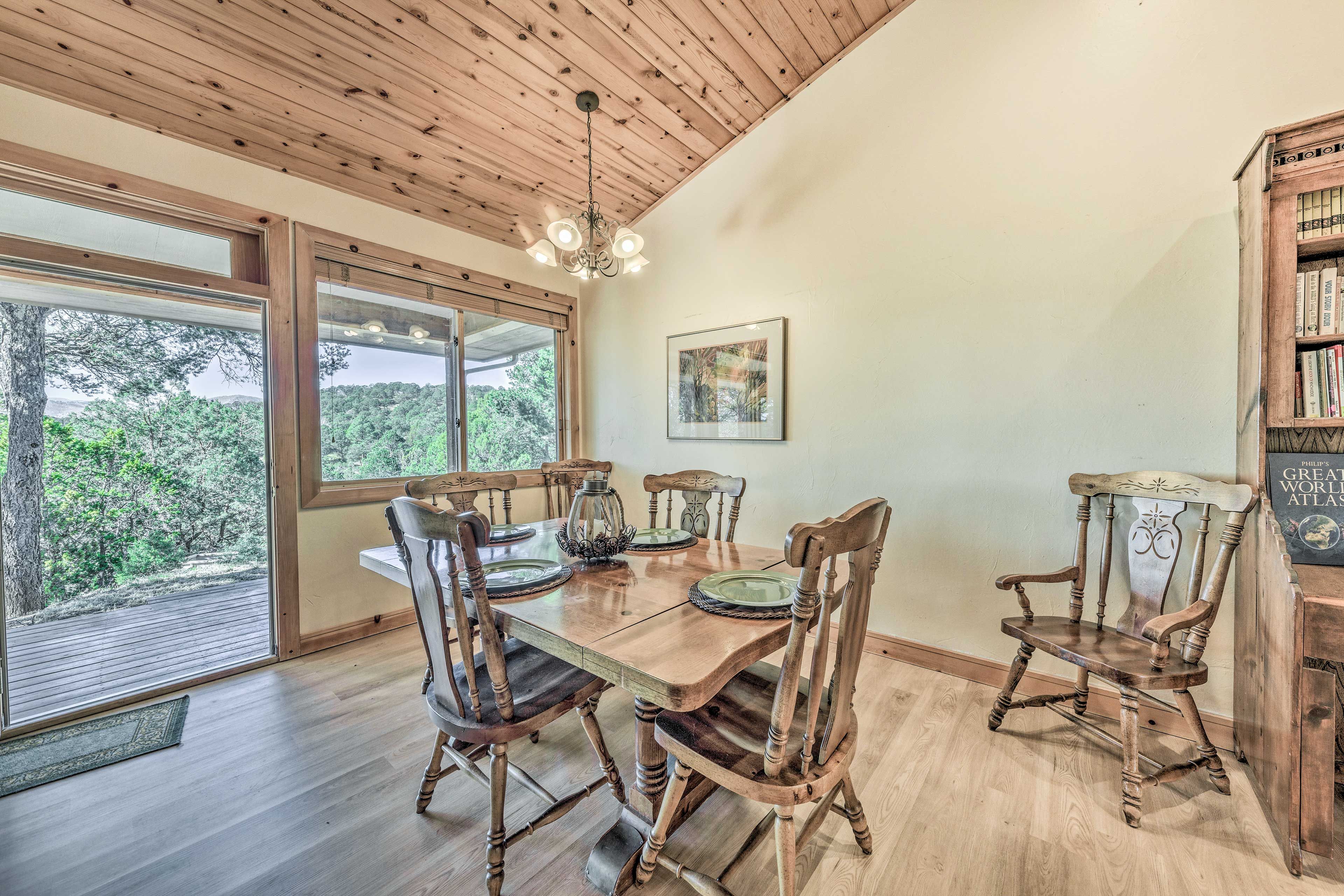 Dining Room | Free WiFi | No A/C | Central Heating