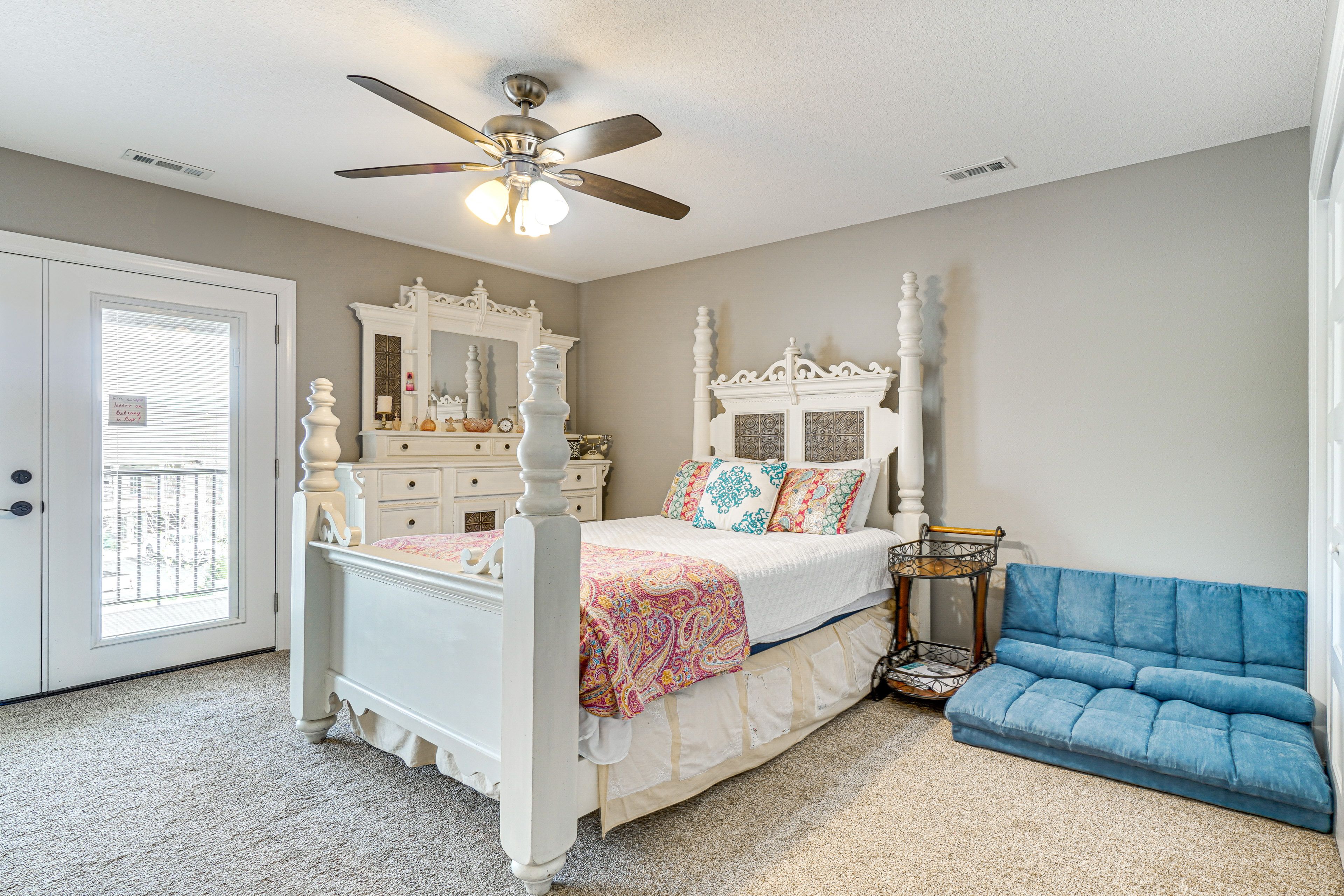 Bedroom 1 | Queen Bed | 2nd Floor