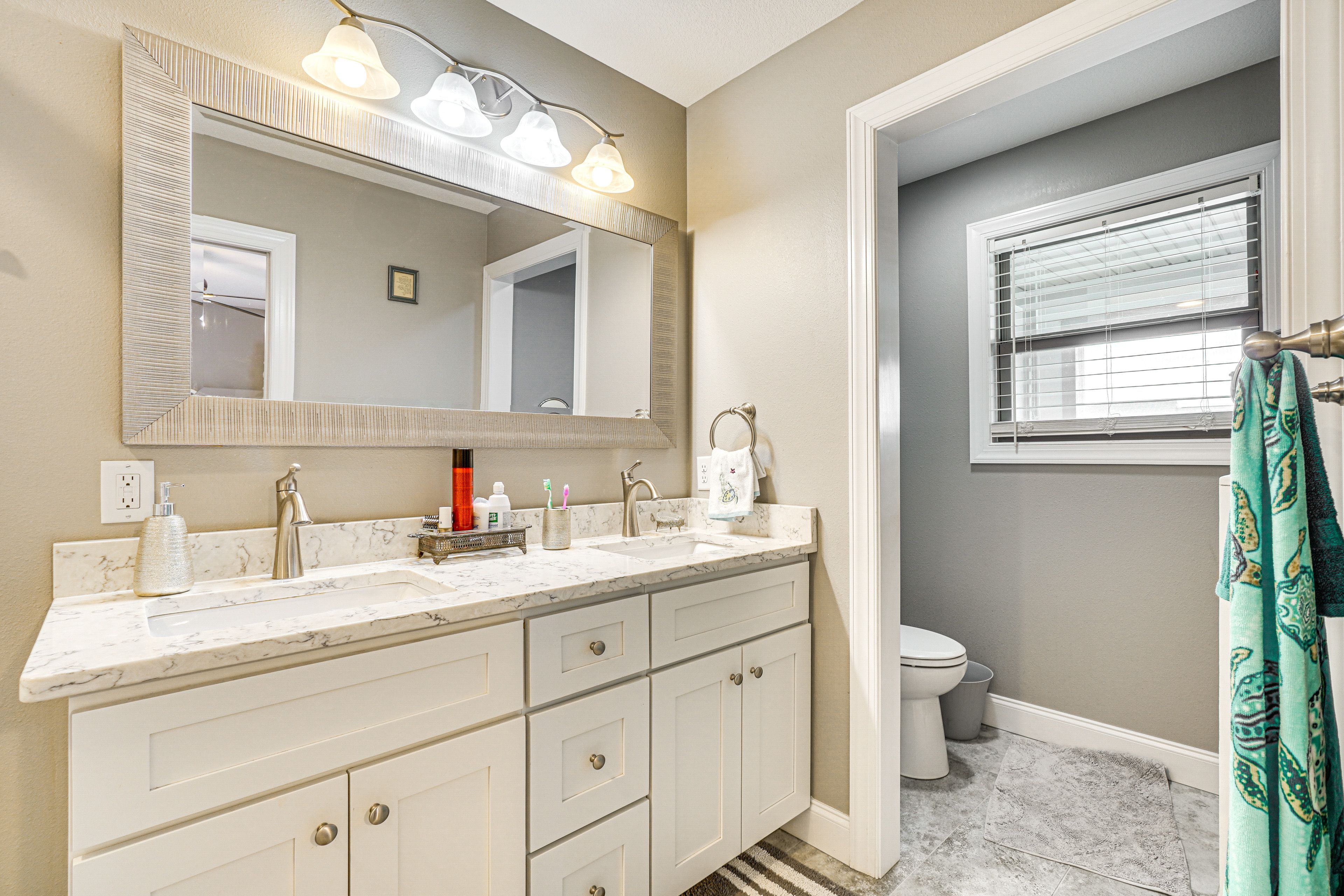 En-Suite Bathroom | 2nd Floor