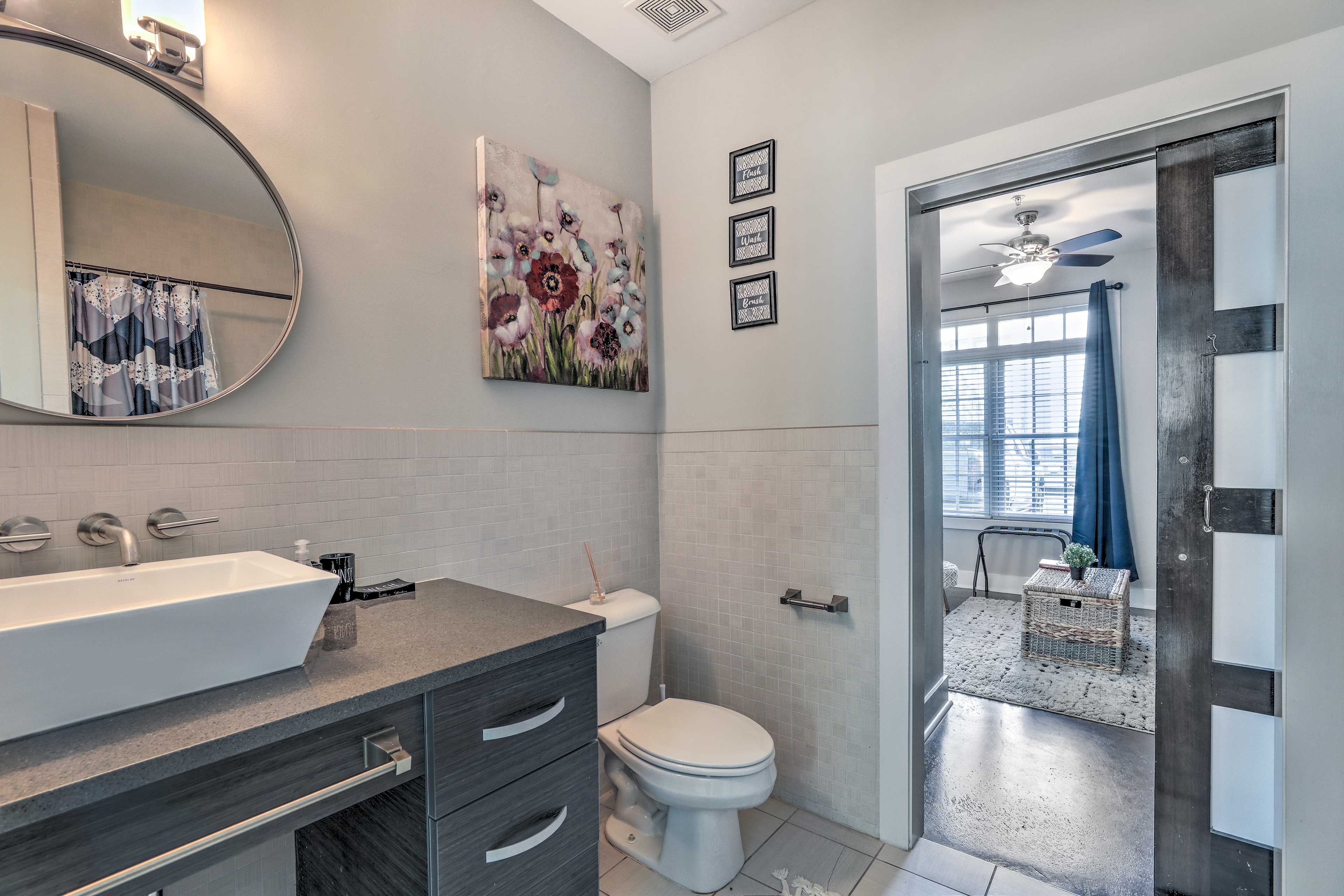 Bathroom | Towels Provided | Complimentary Toiletries
