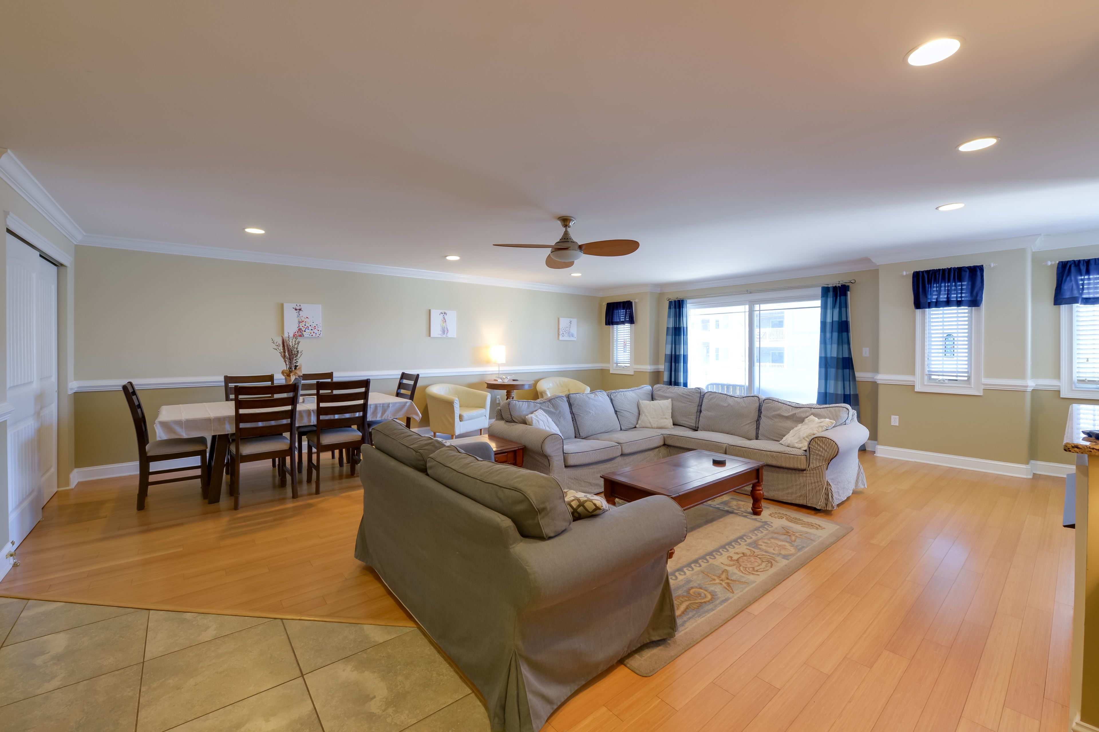 Living Space | Upper Level | Free WiFi | Central A/C | Gas Fireplace