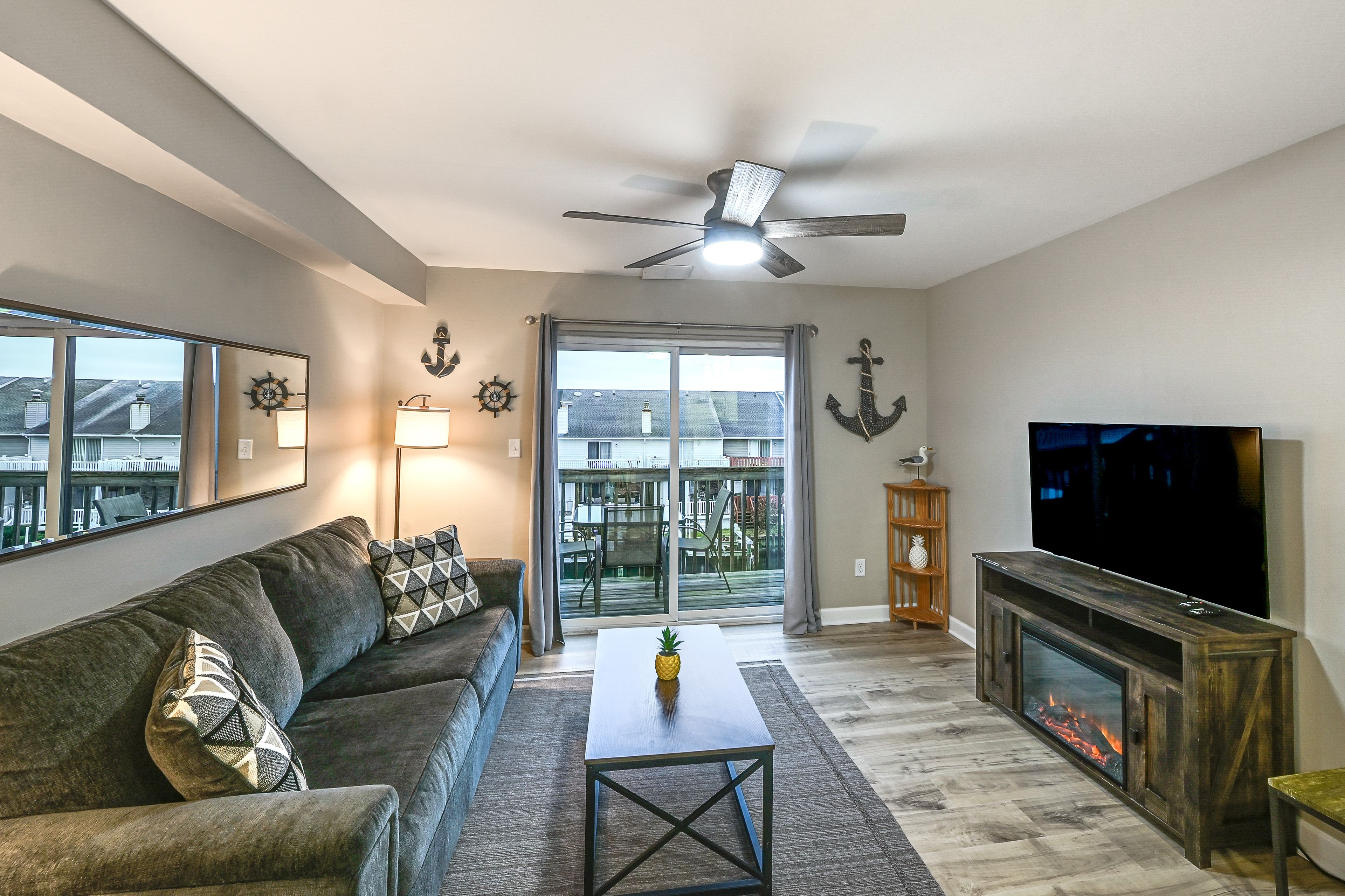 Living Room | Queen Sleeper Sofa | Smart TV w/ Netflix | 1st Floor