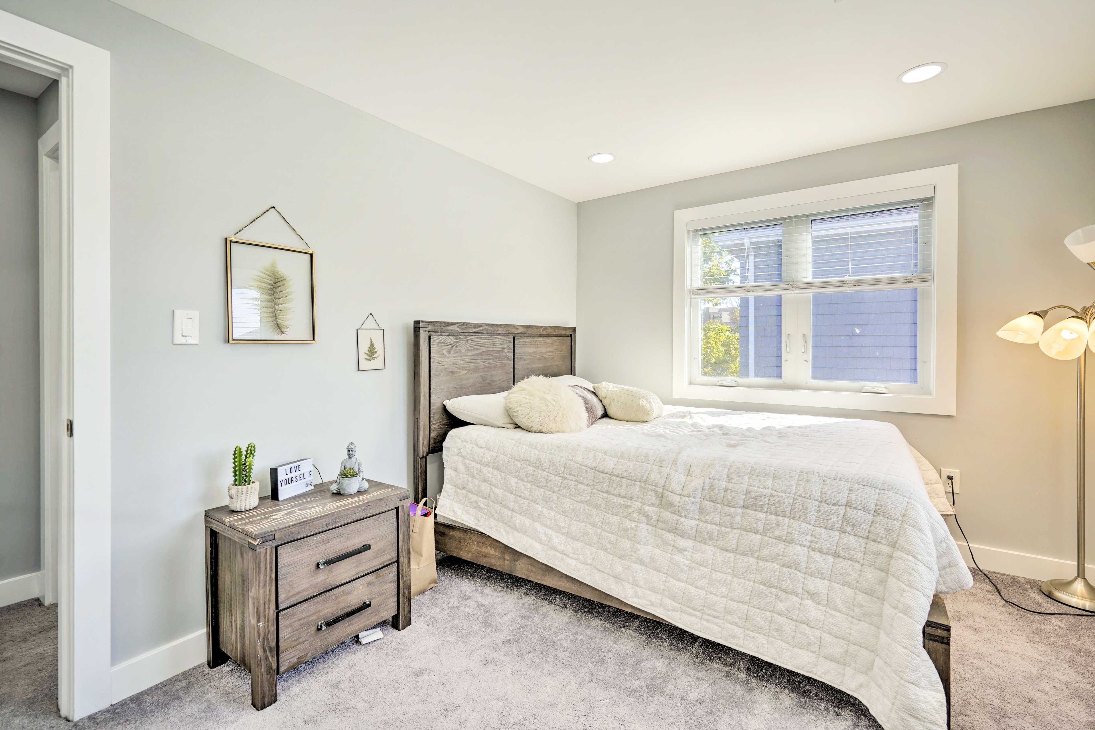 Bedroom 3 | Queen Bed | 2nd Floor
