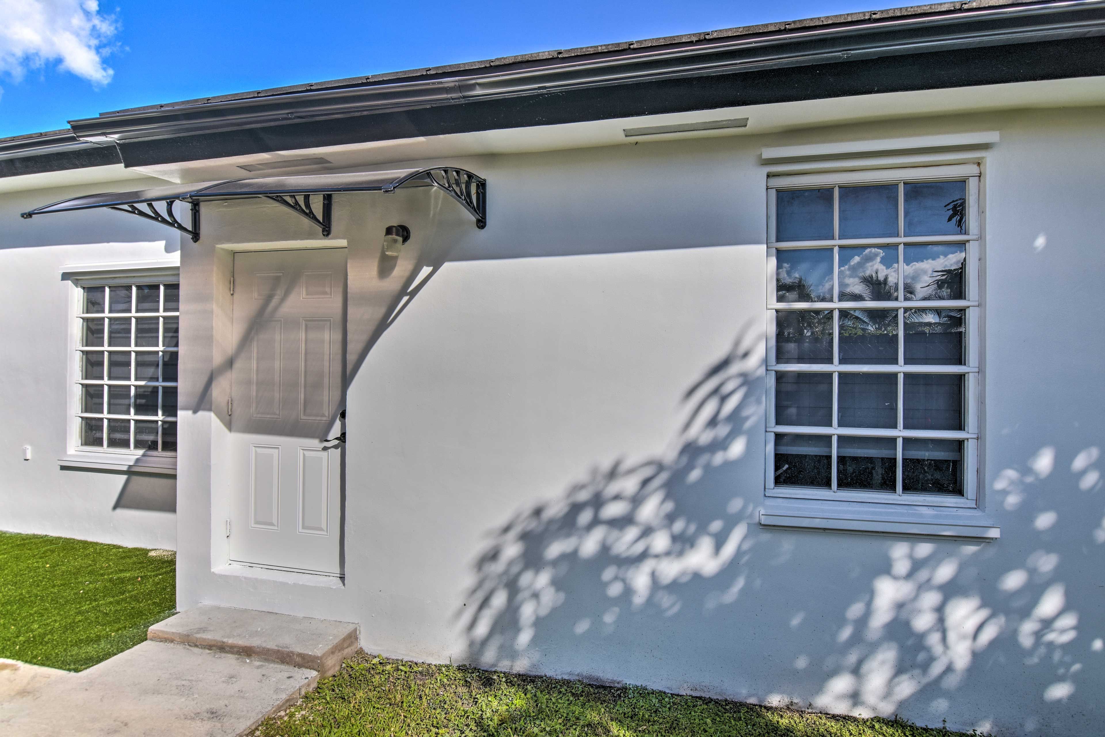 Private Entry | Exterior
