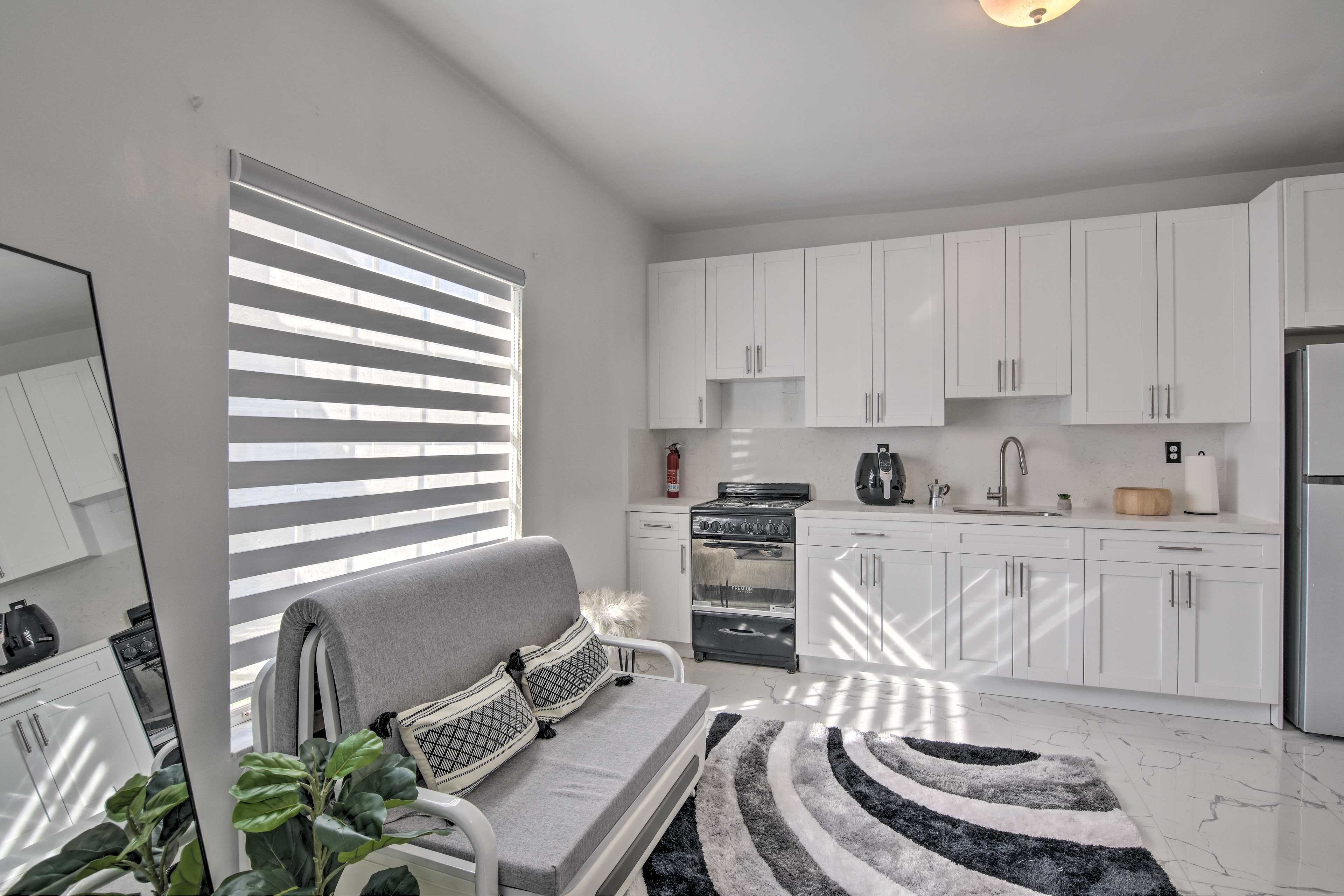 Hialeah Vacation Rental | 1BR | 1BA | 900 Sq Ft | 2 Steps to Enter