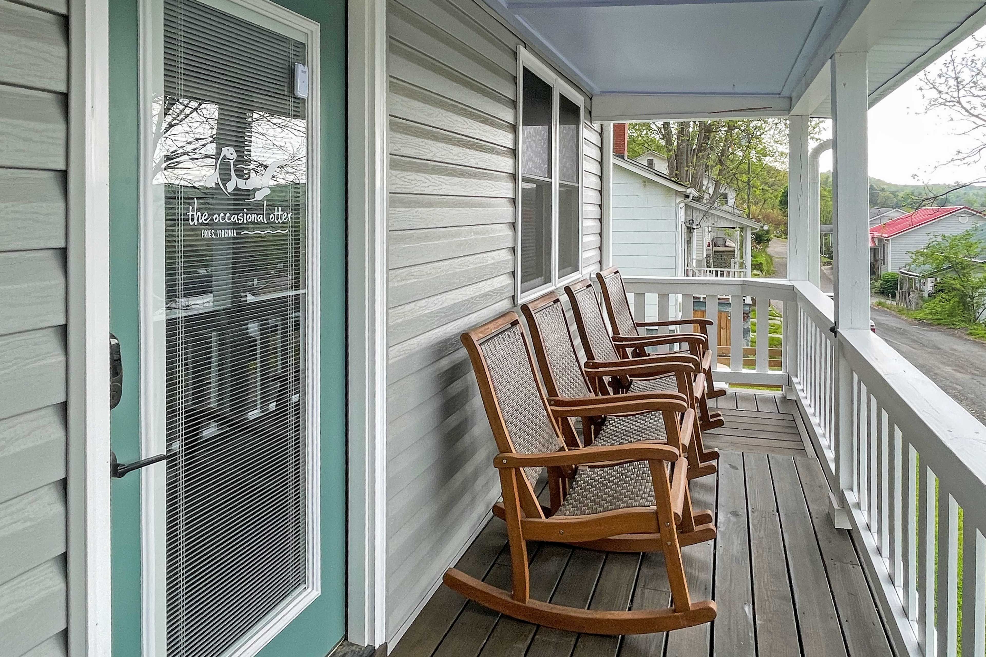 Porch | Outdoor Seating