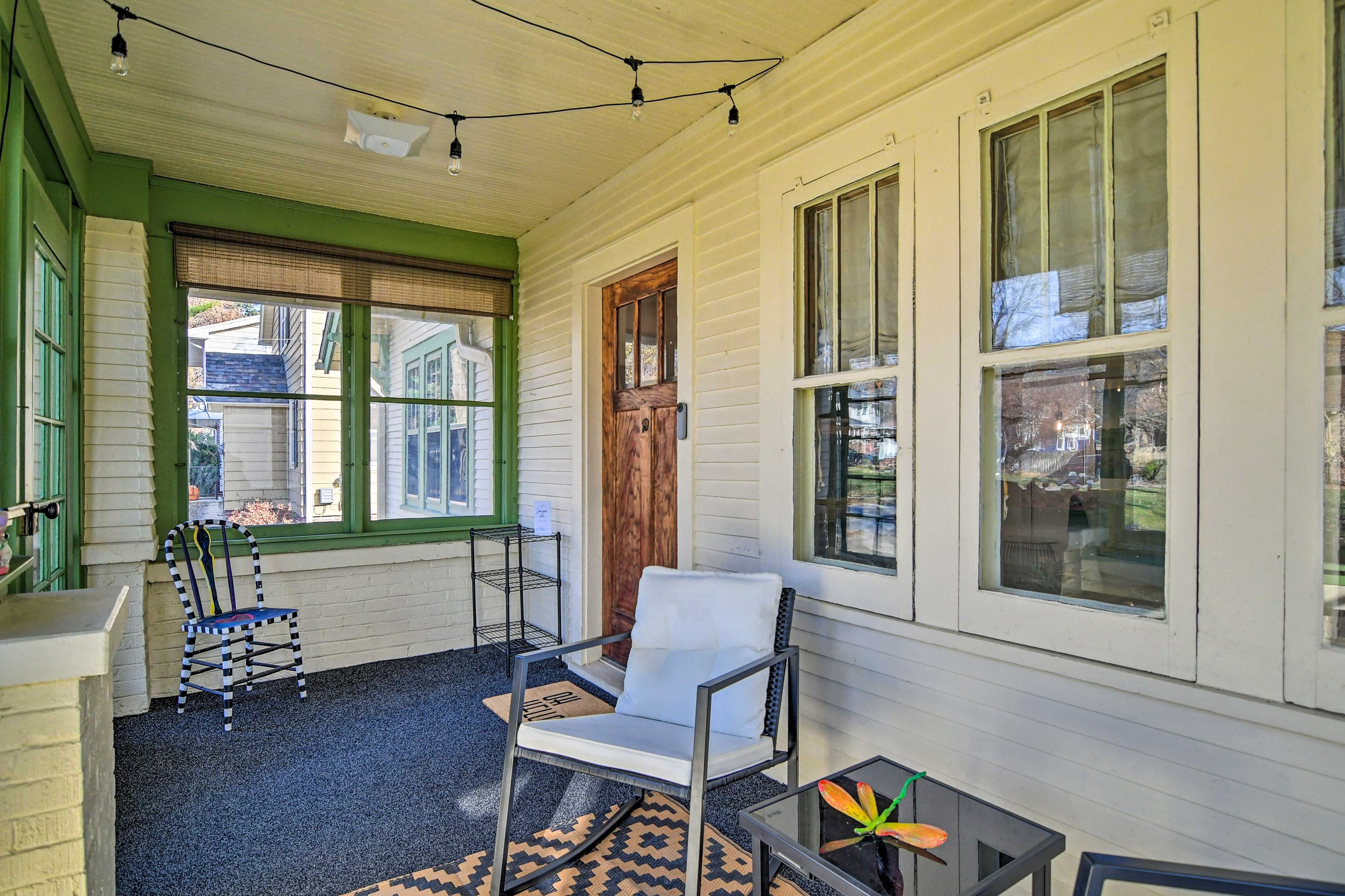 House Exterior | Furnished Porch