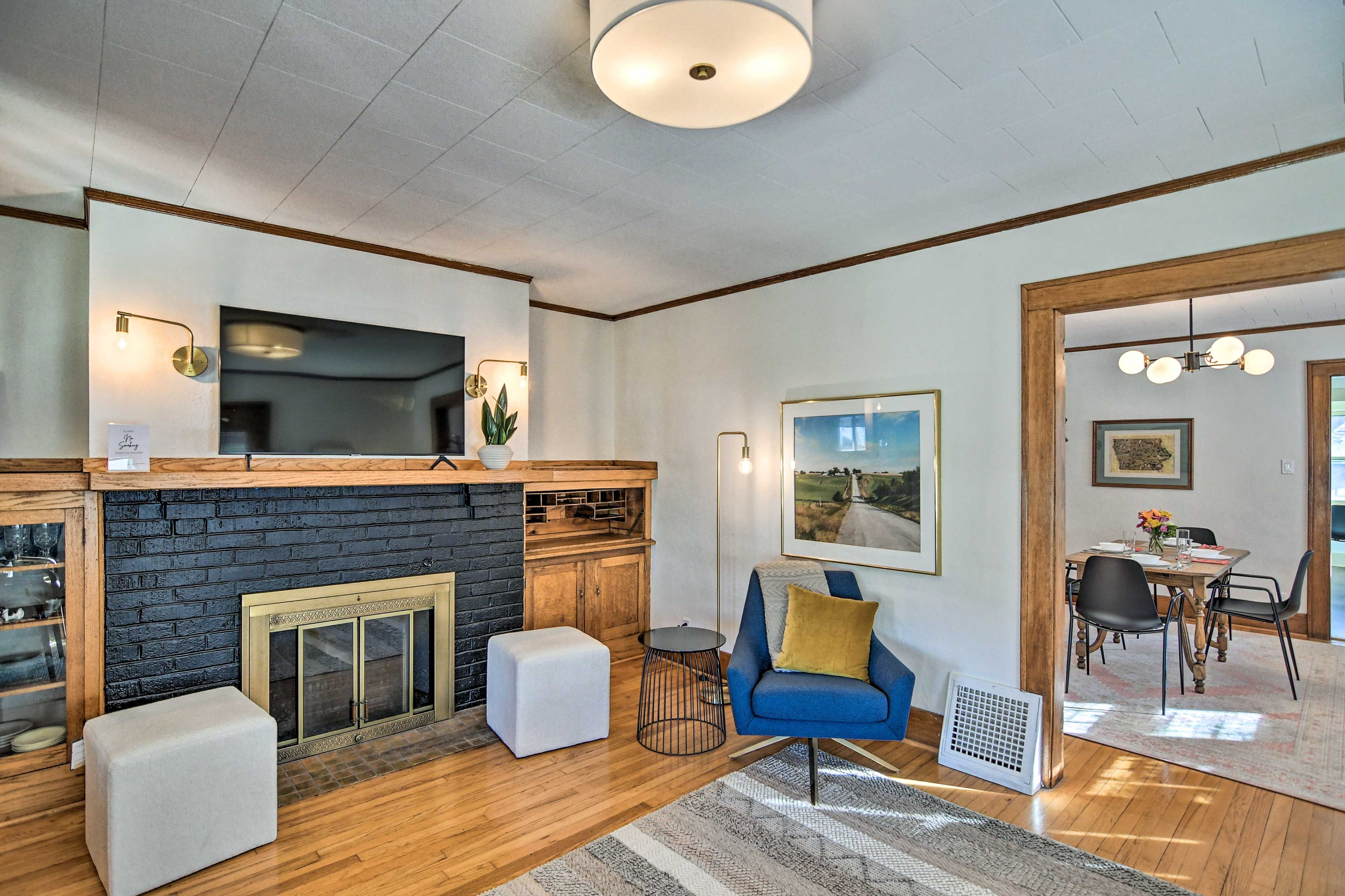 Des Moines Vacation Rental | 3BR | 1BA | Stairs Required | 1,500 Sq Ft