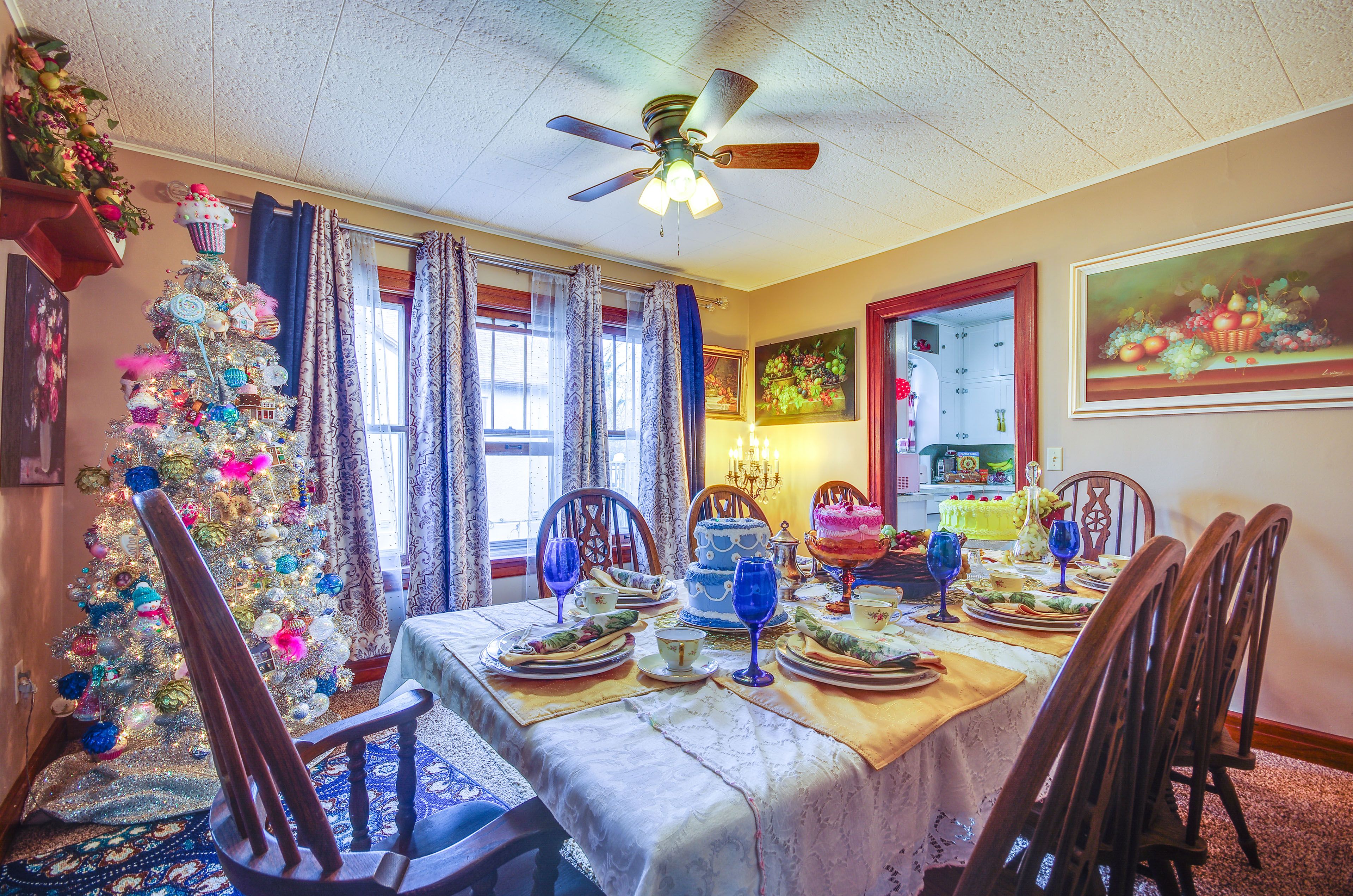 Dining Room | Dishware & Flatware Provided
