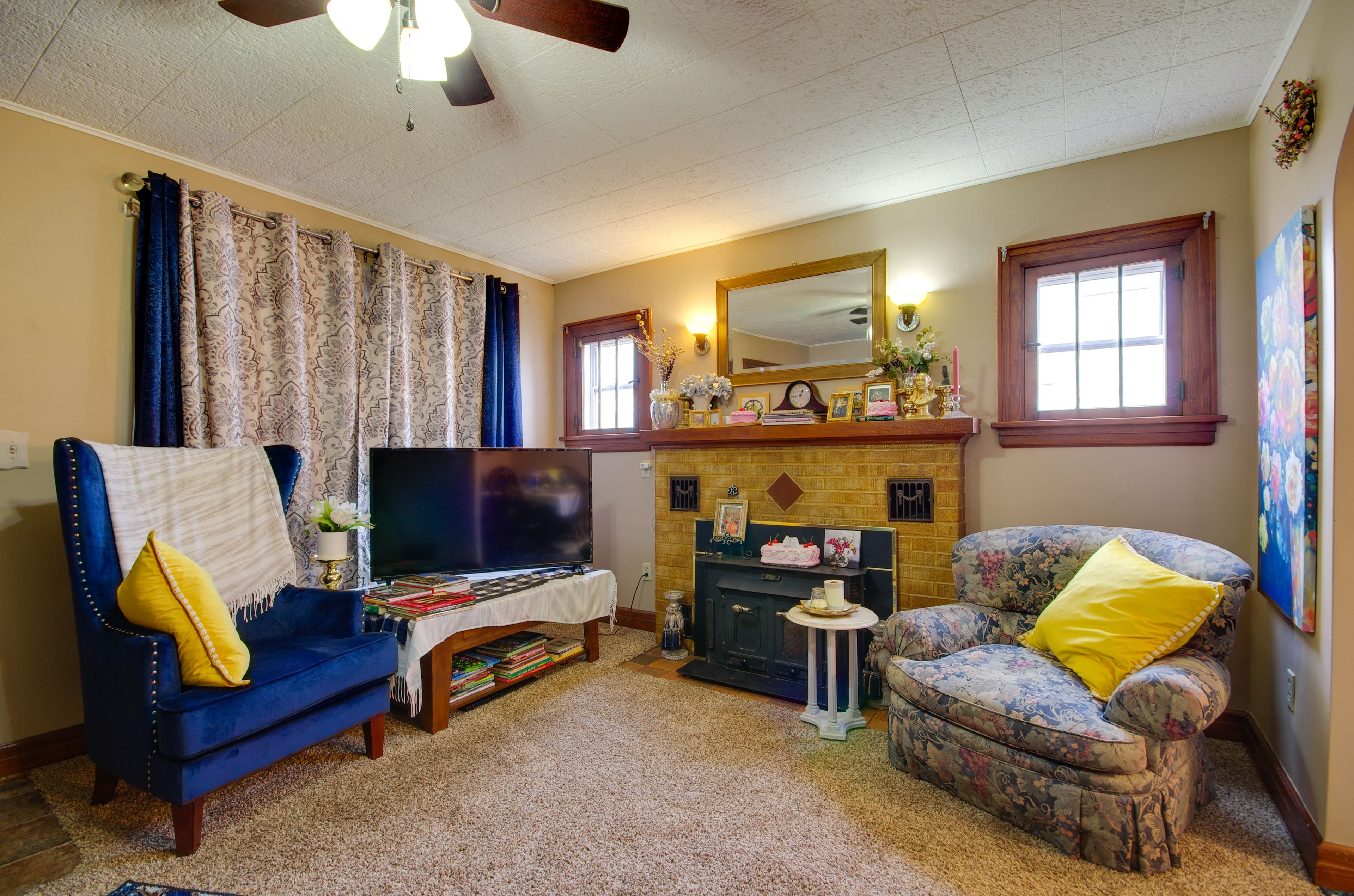 Lebanon Vacation Rental | 4BR | 1.5BA | 1,800 Sq Ft | Access Only By Stairs