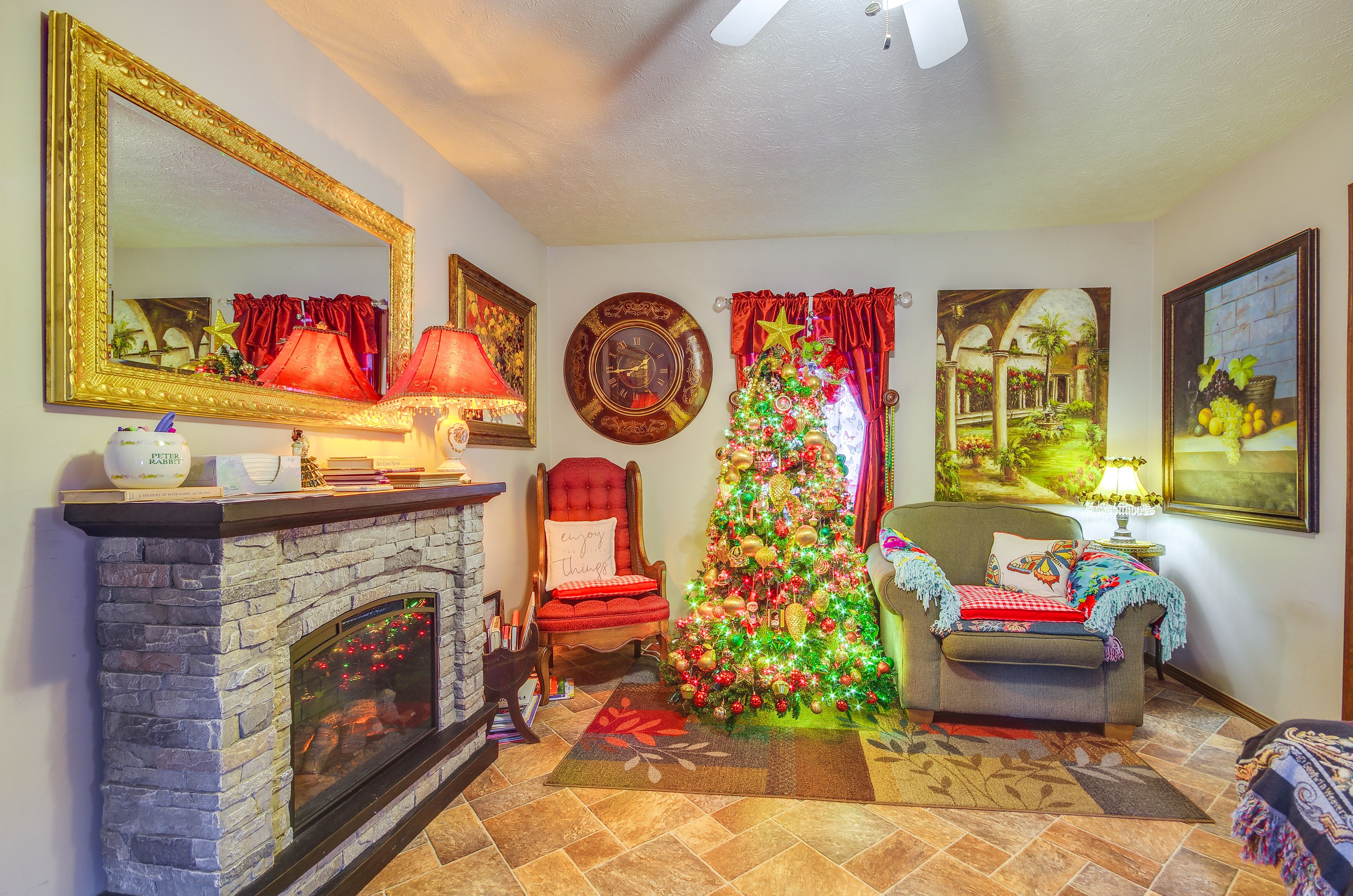 Lebanon Vacation Rental | Studio | 1BA | 600 Sq Ft | 2 Steps Required to Access
