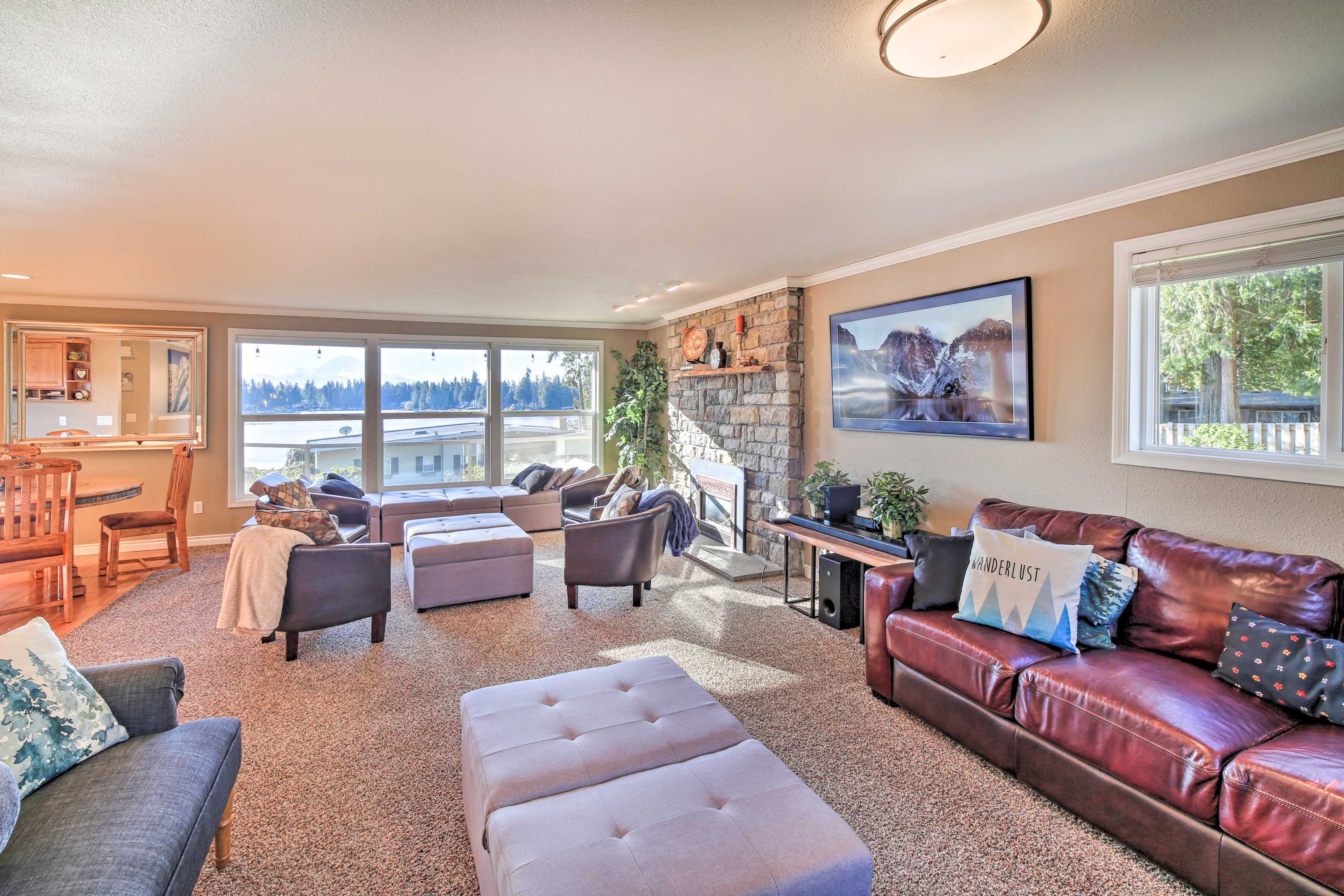 Living Room | 2nd Floor | Central Heating & A/C | Free WiFi