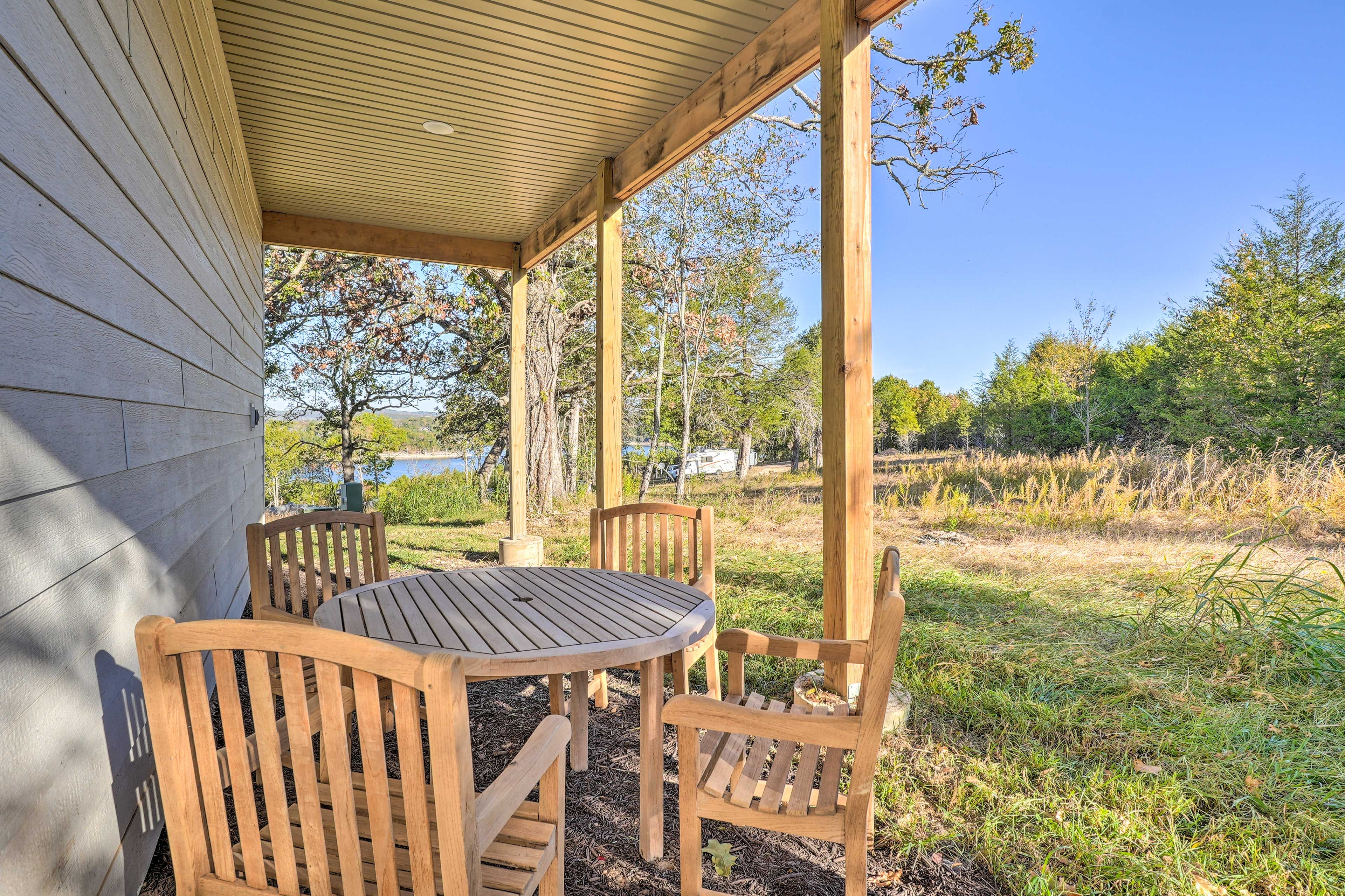Outdoor Seating | Lake Views