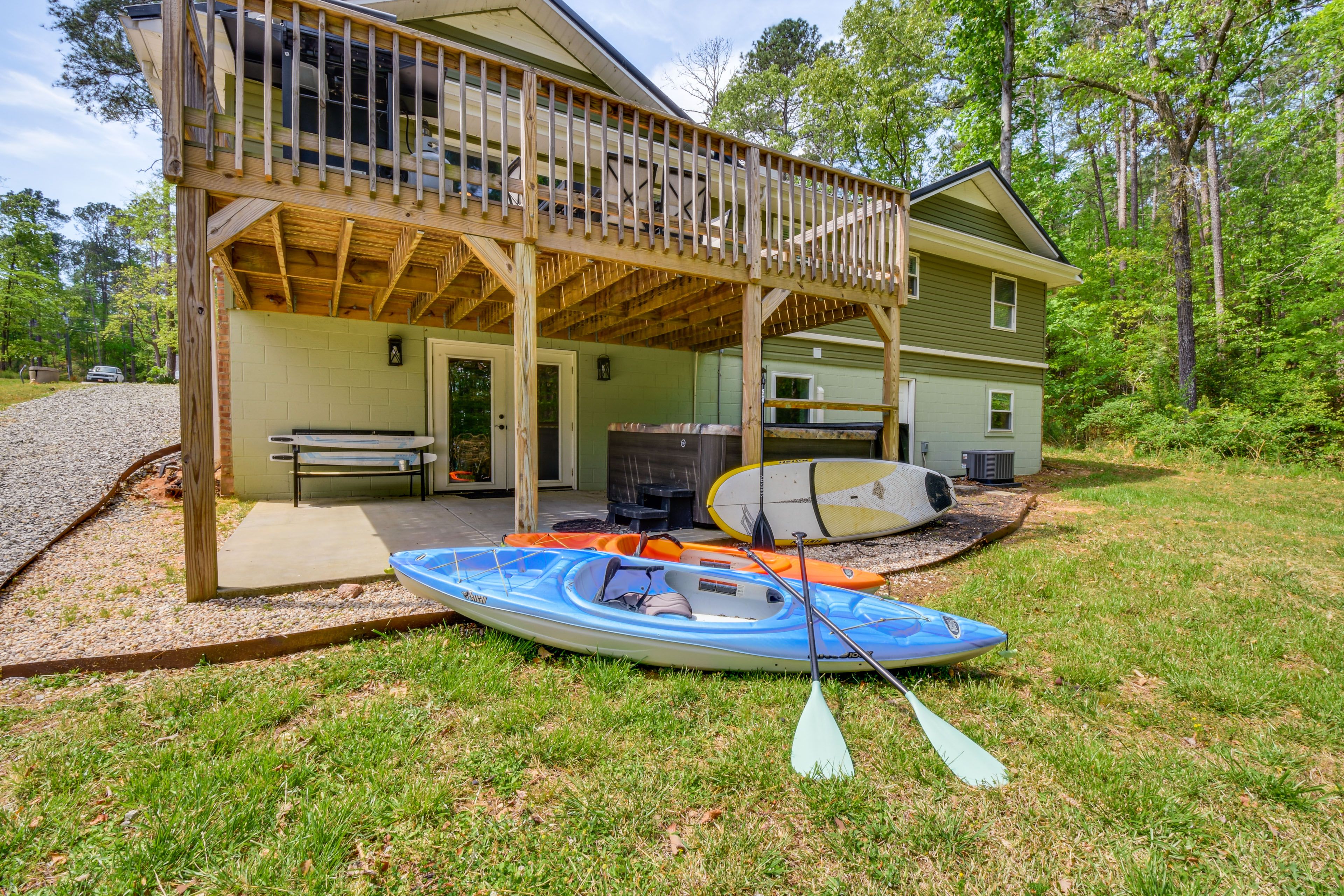 Kayaks & Paddleboard Provided