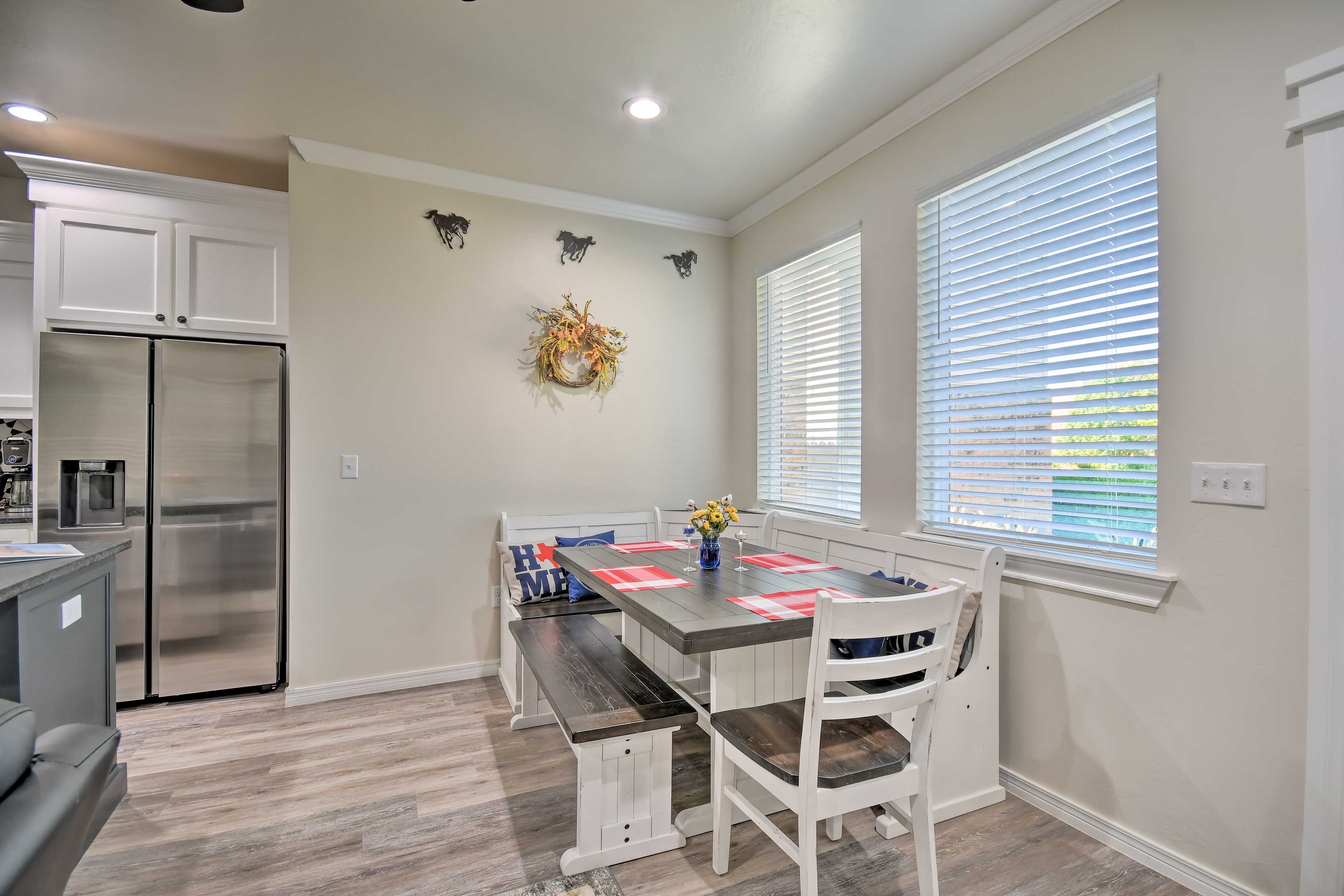 Breakfast Nook | 1st Floor