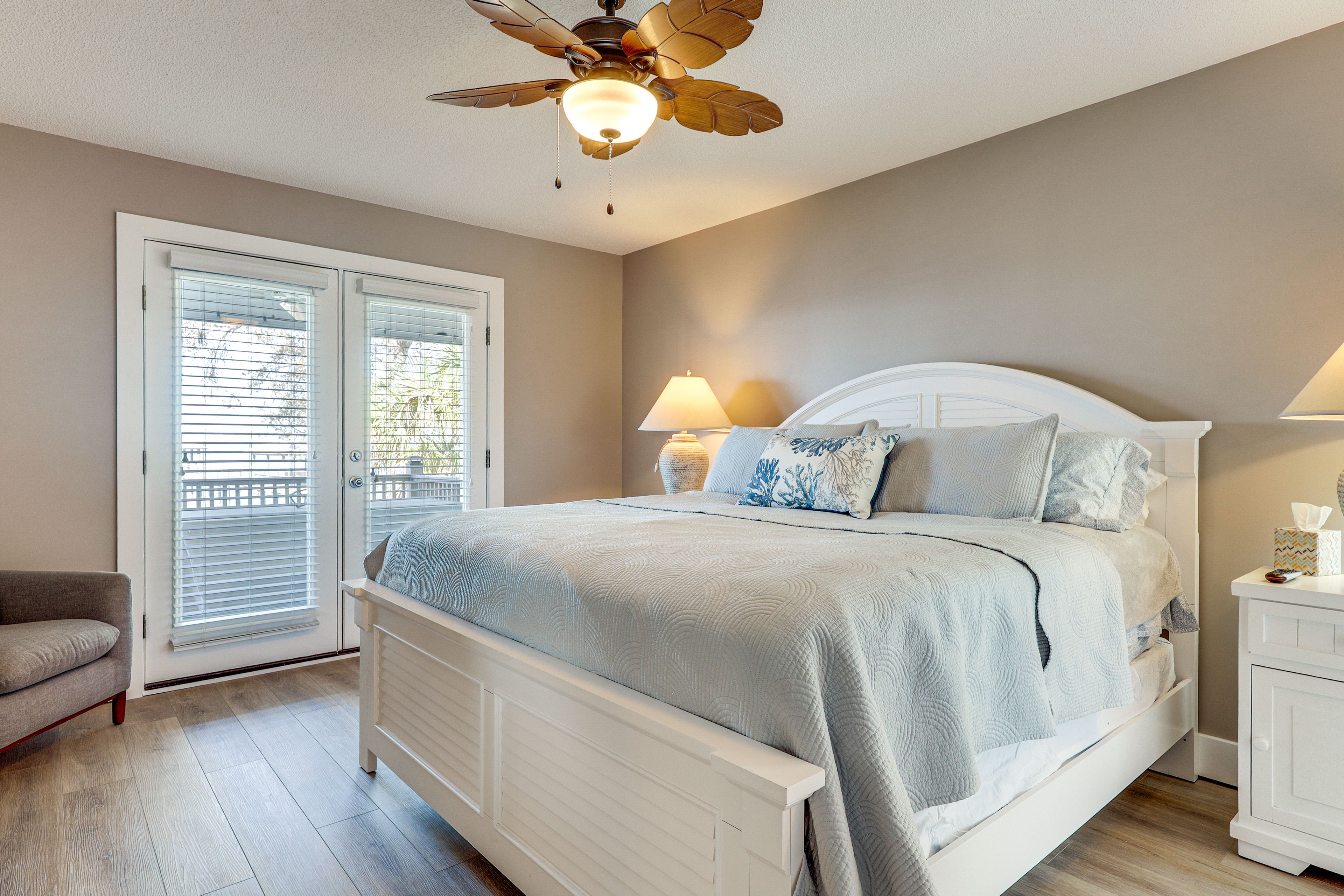 Bedroom 2 | Queen Bed | Smart TV | Deck Access | Full En-Suite Bathroom