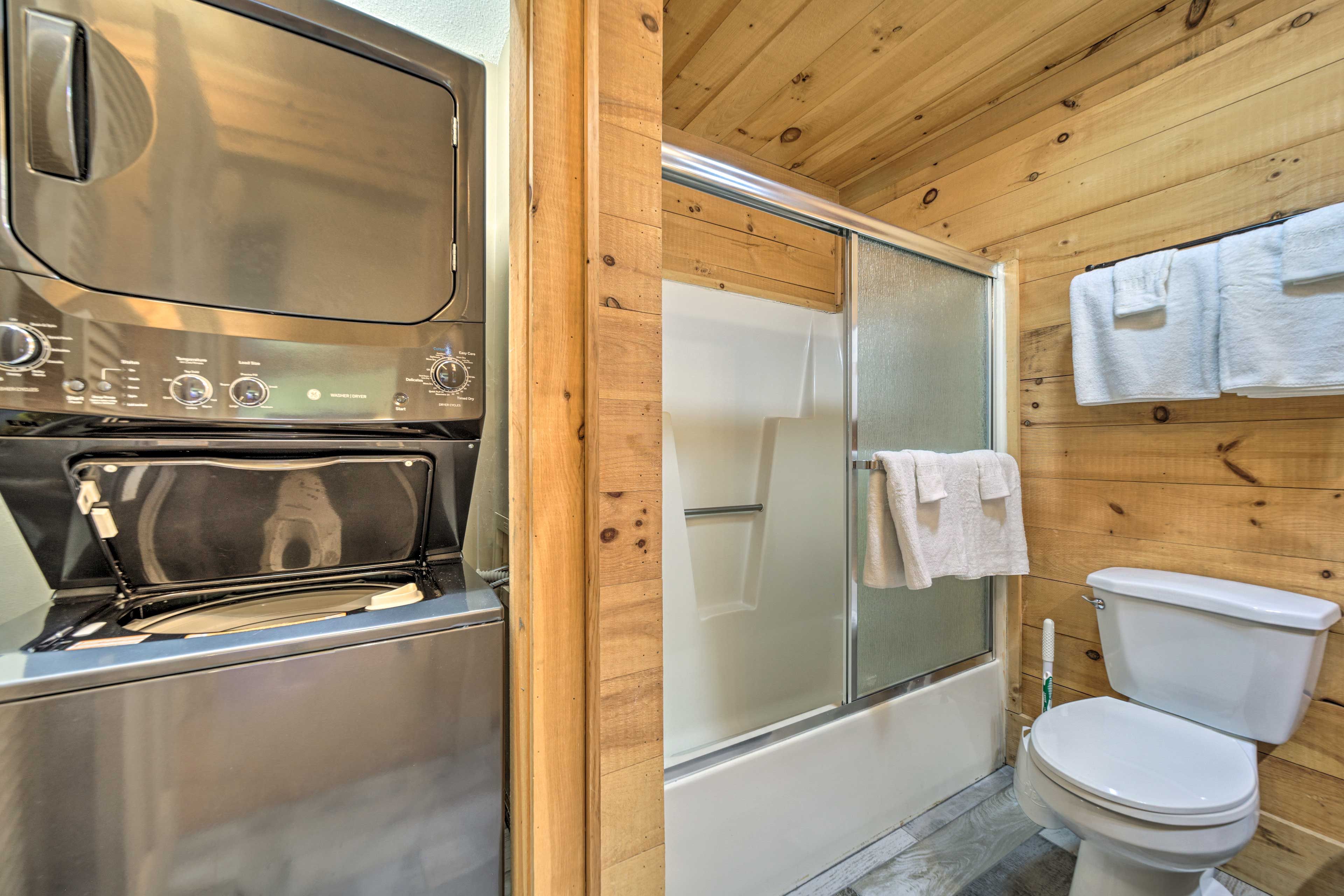 Full Bathroom | Complimentary Toiletries | Laundry Area
