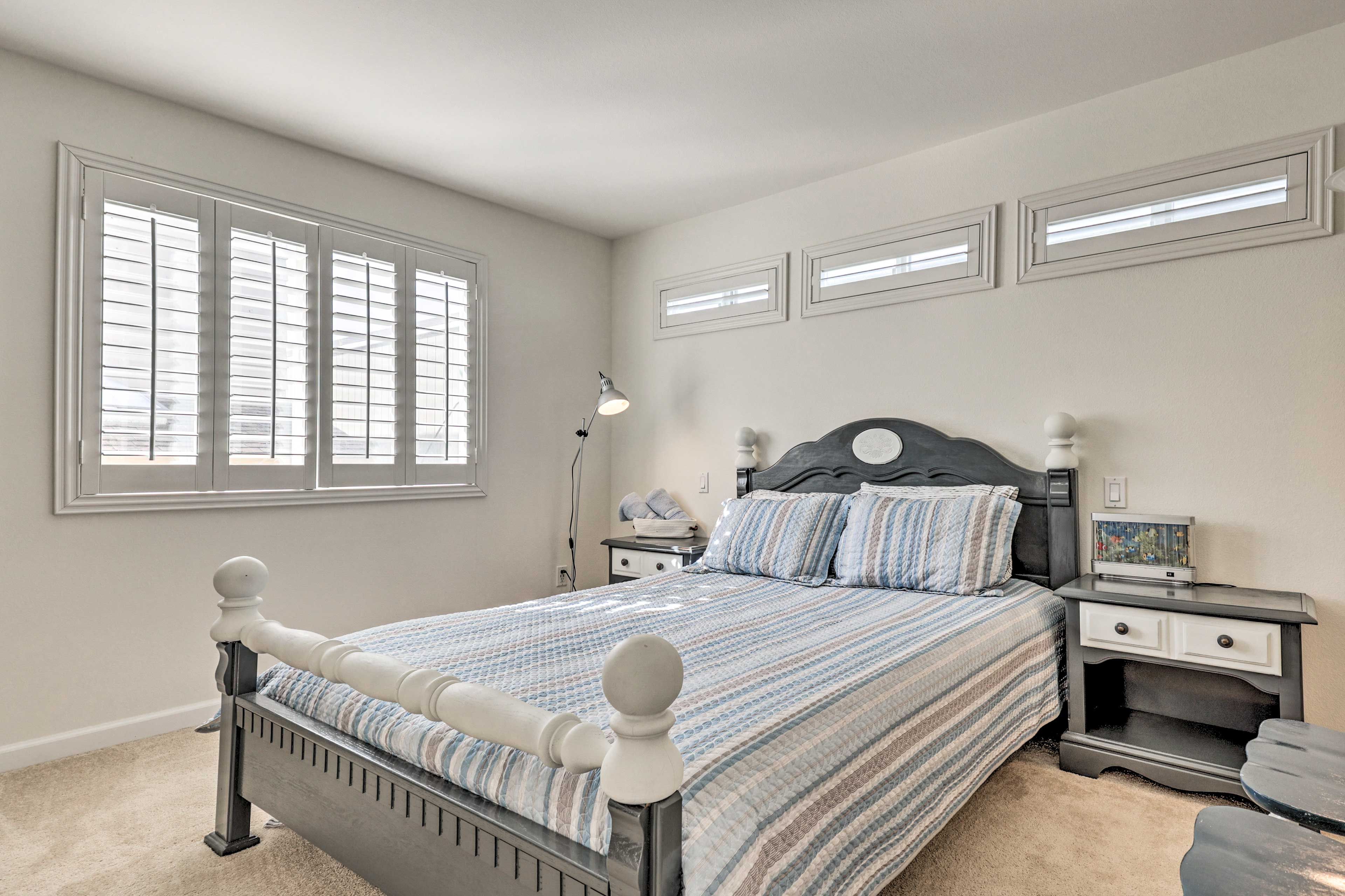 Bedroom 3 | Queen Bed | 3rd Floor | Smart TV