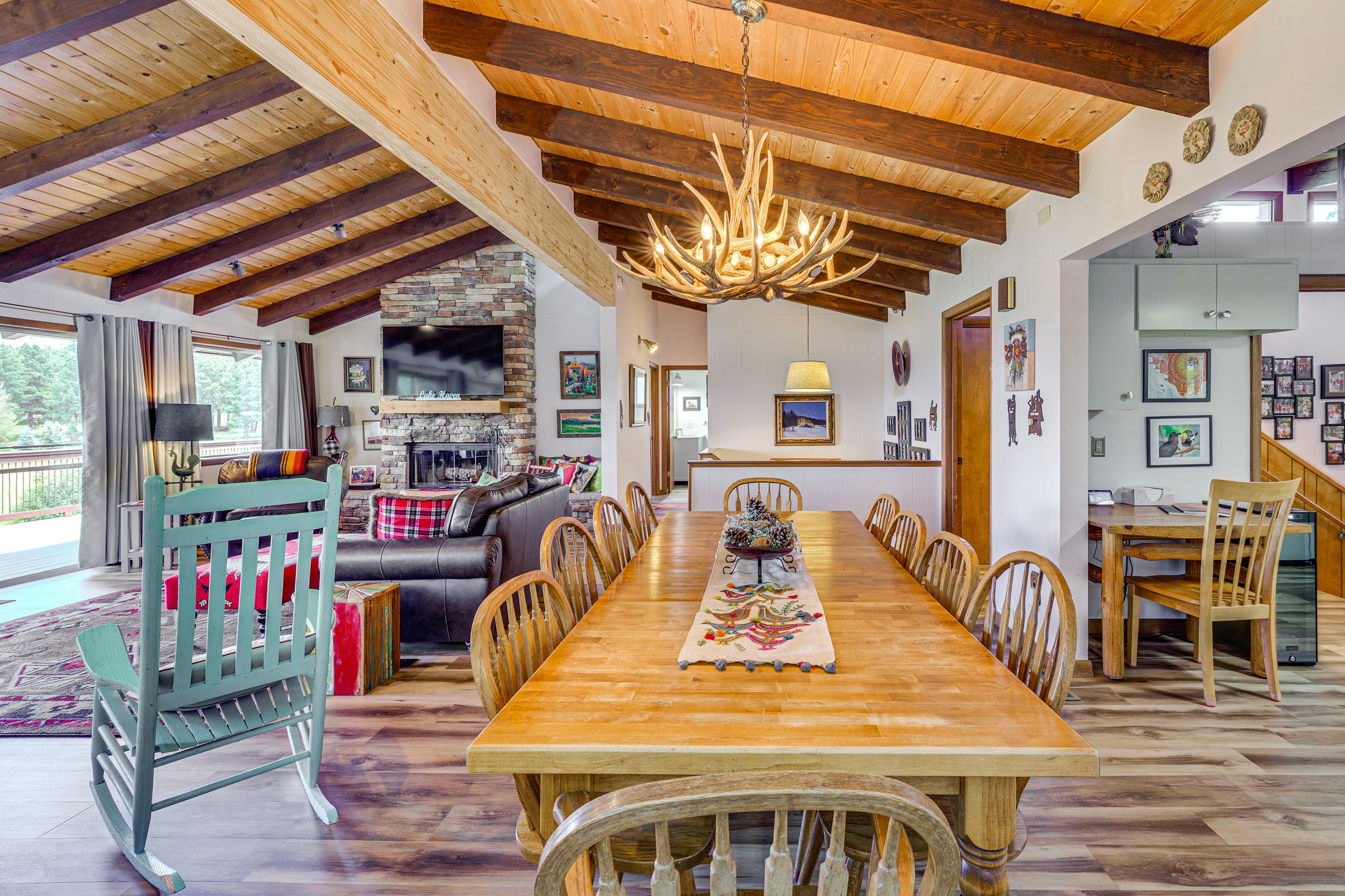 Dining Area | Dishware/Flatware Provided | Main Level