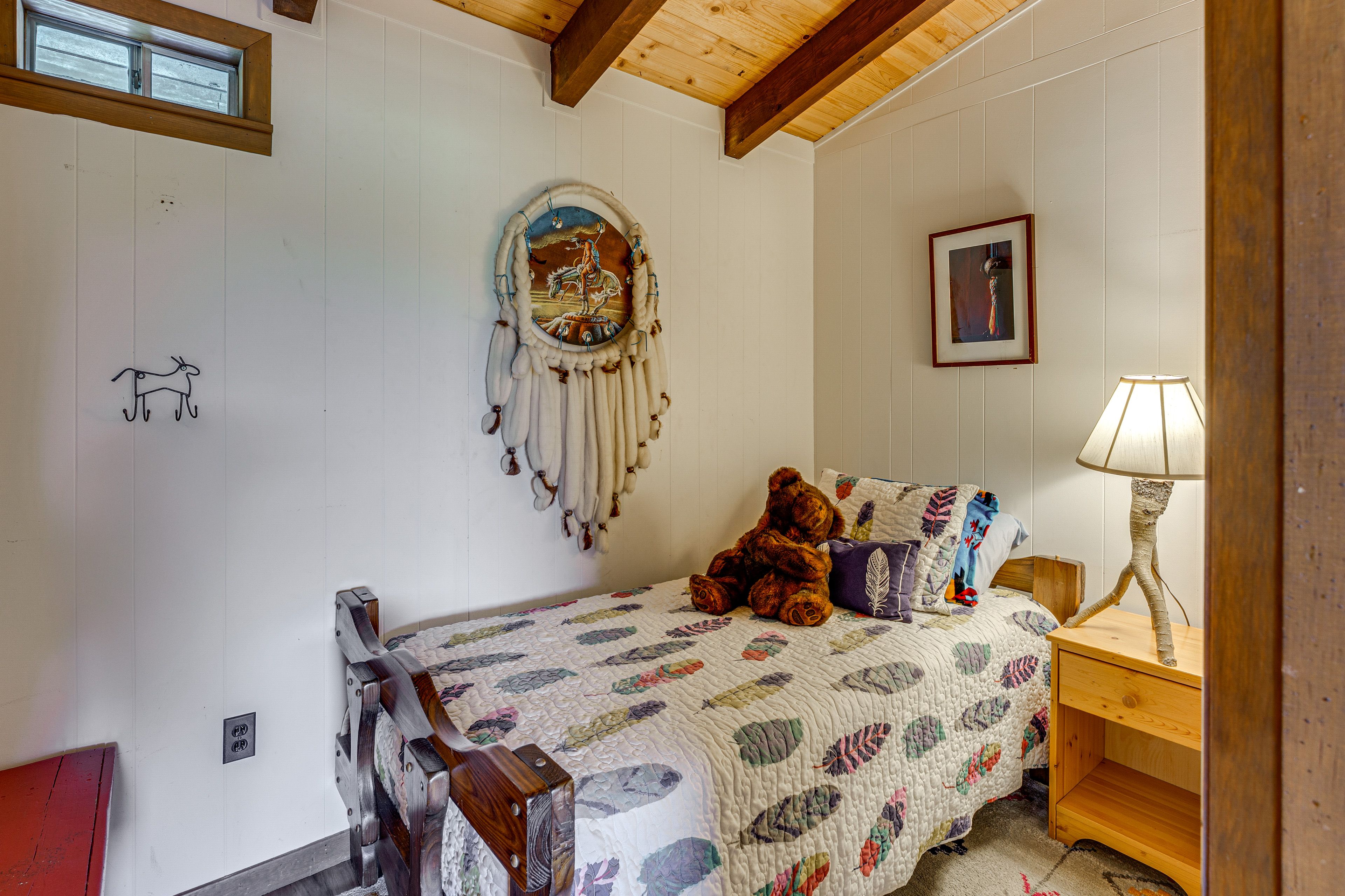 Bedroom 2 | Twin Bed | Main Level
