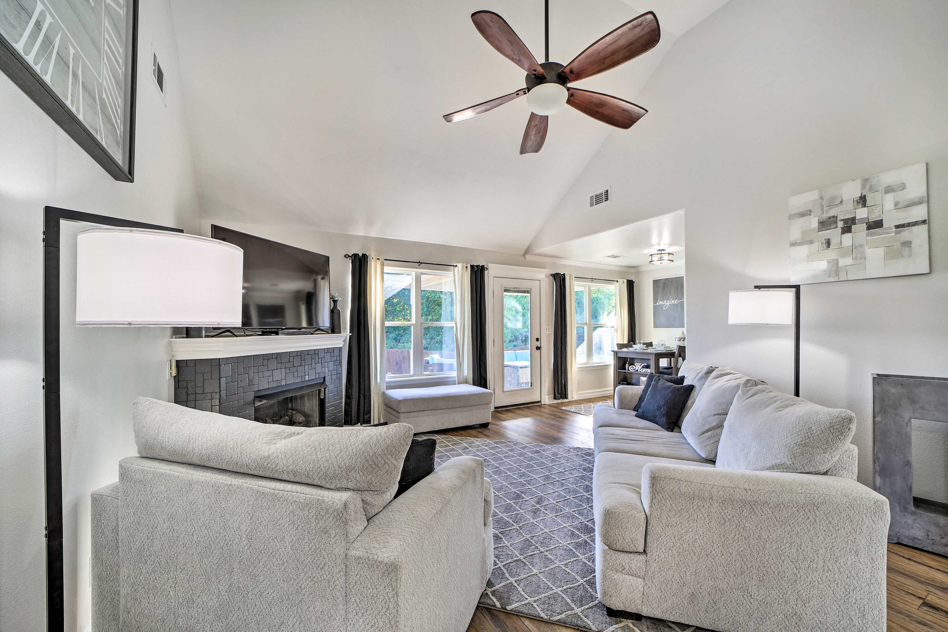 Claremore Vacation Rental | 3BR | 2BA | 1,374 Sq Ft | Step-Free Access