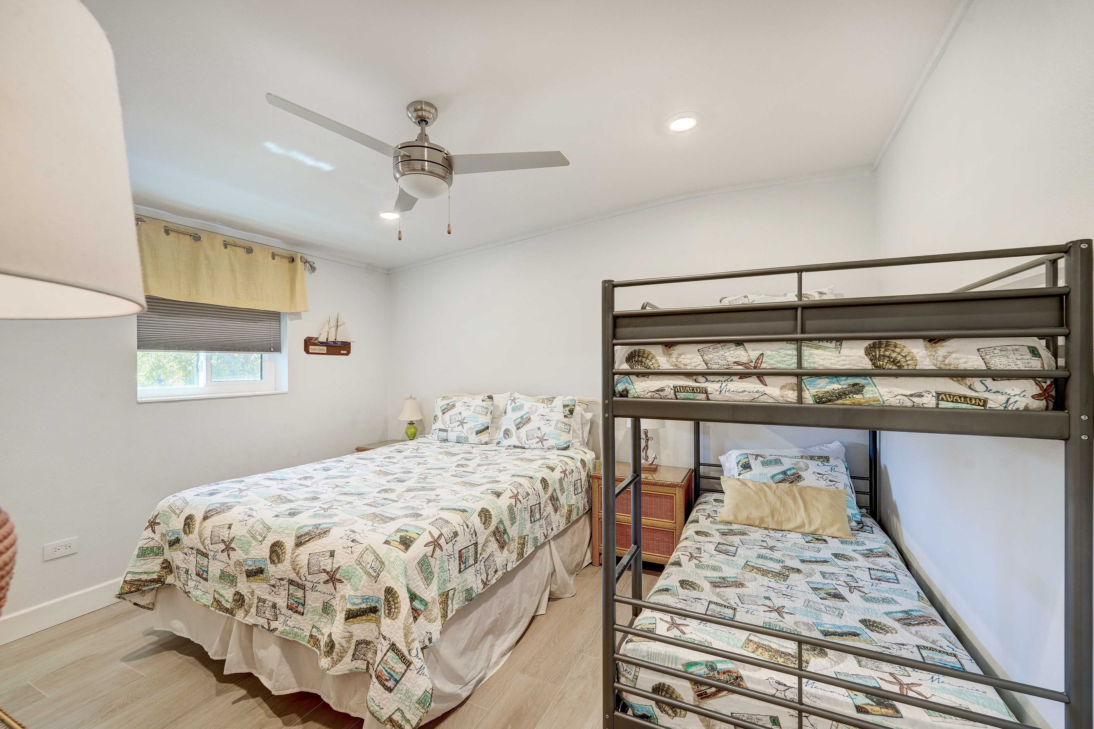 Bedroom 2 | Queen Bed | Twin Bunk Bed | 2nd Floor | Hangers