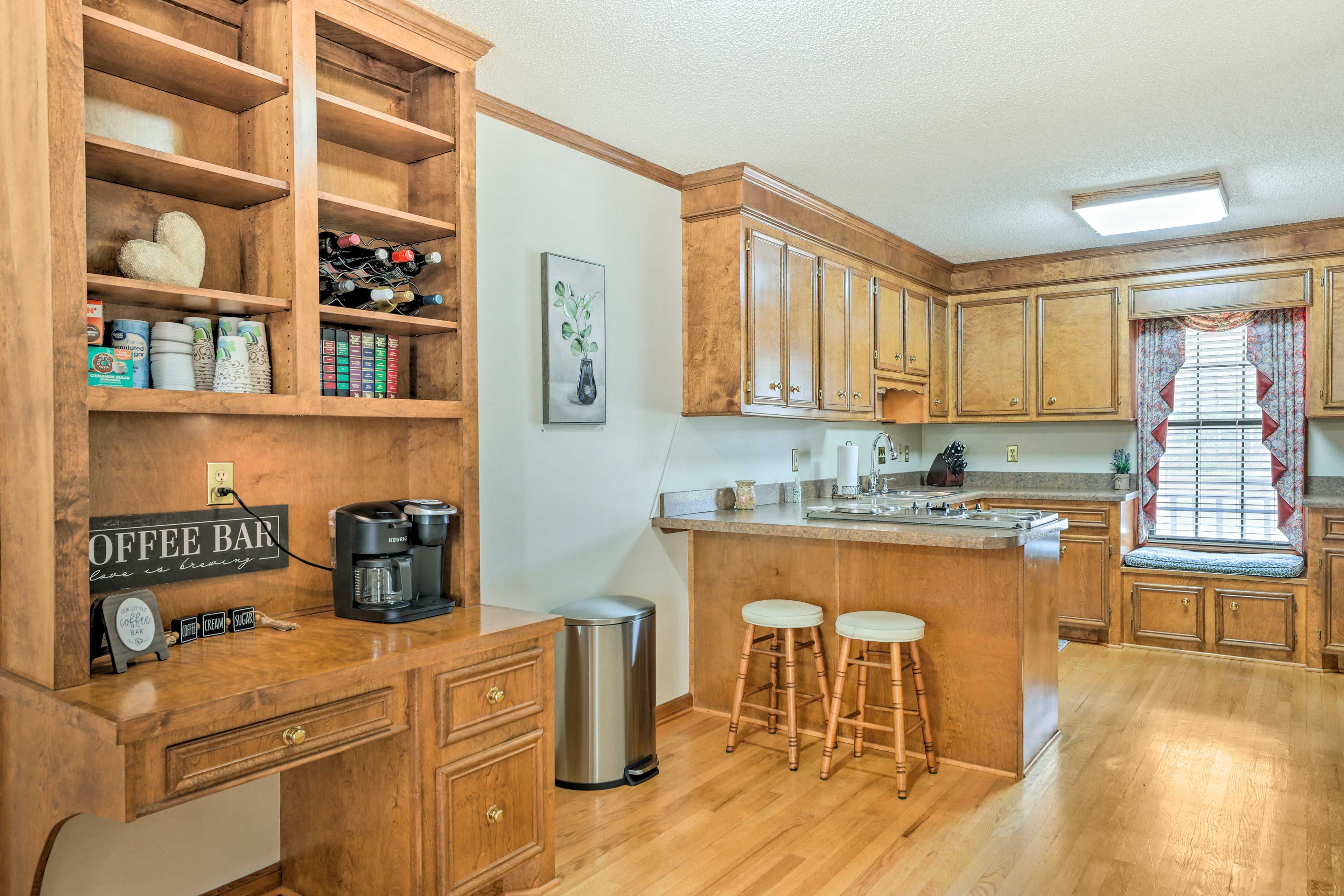 Kitchen | Coffee Maker | Ice Maker | Dishwasher