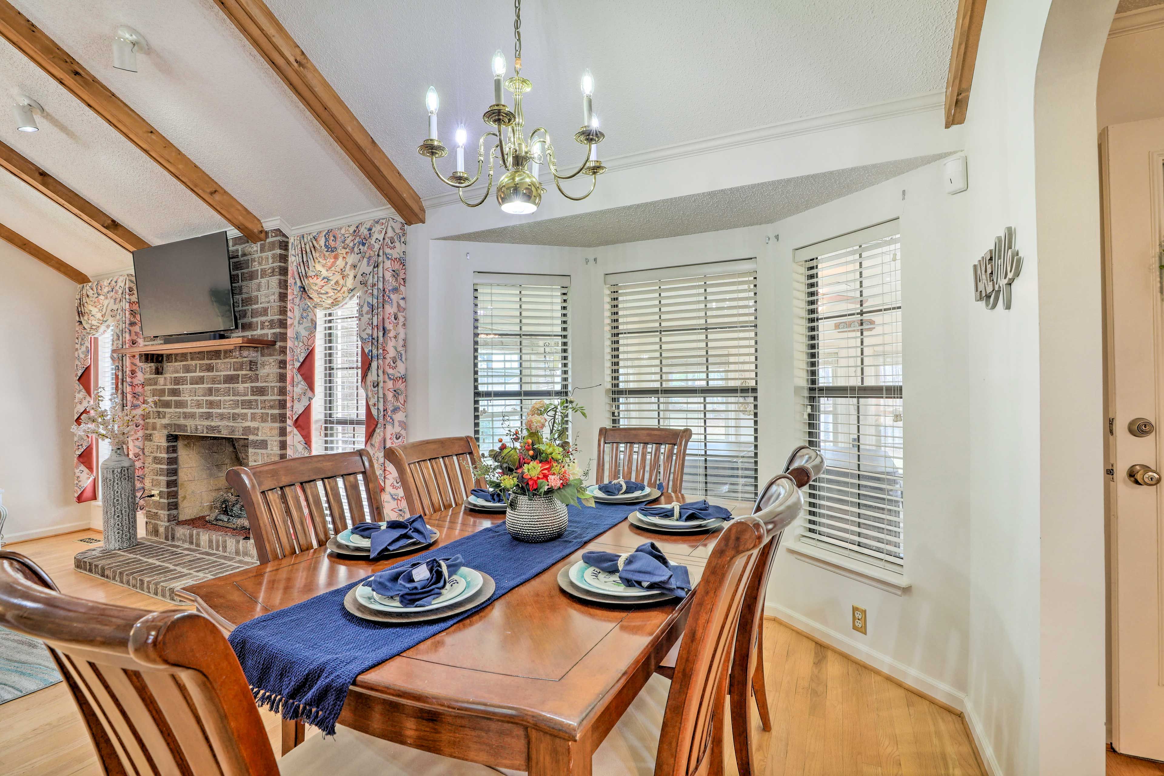 Dining Room | Fully Equipped Kitchen | Cooking Basics