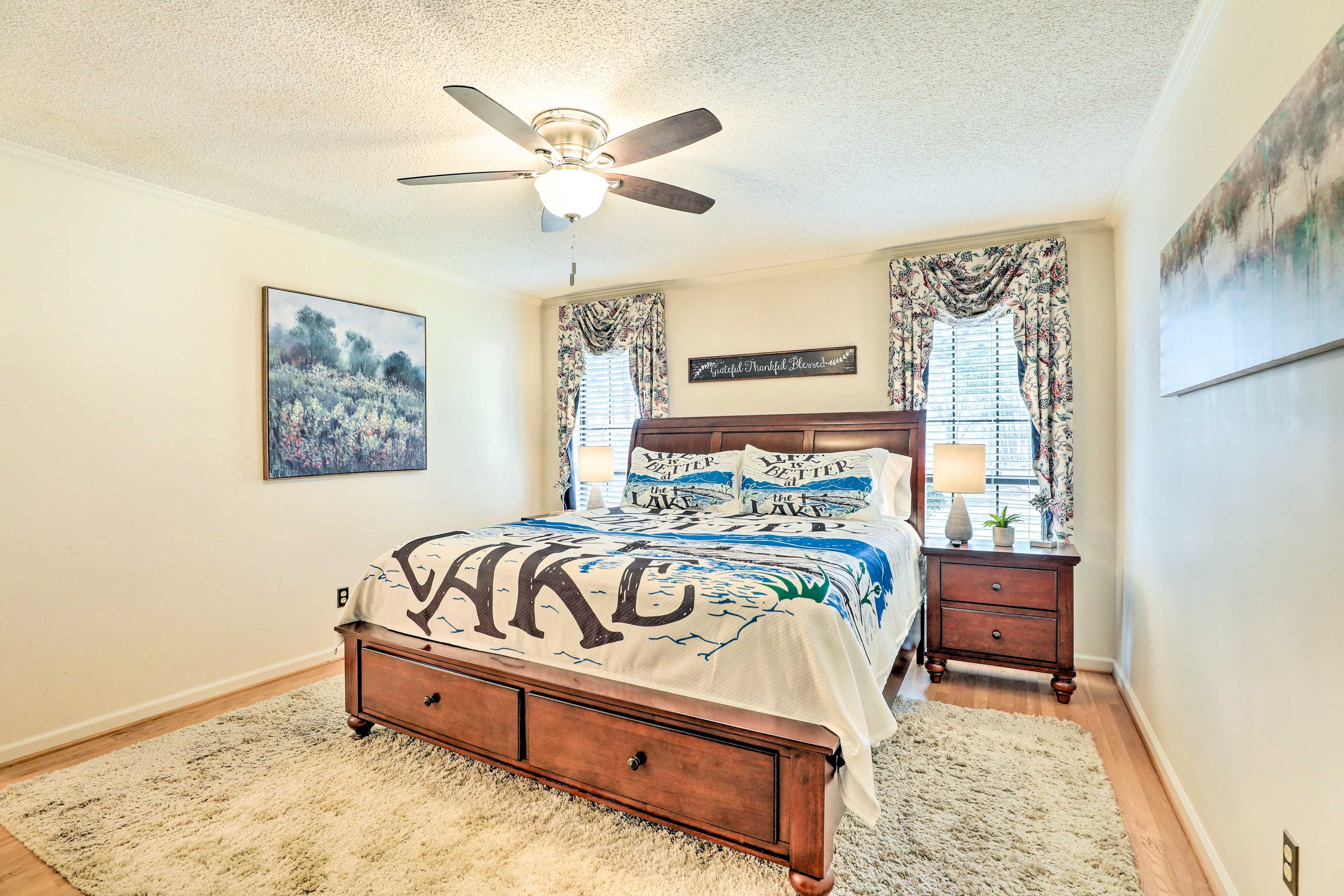 Bedroom 1 | King Bed | En-Suite Bathroom
