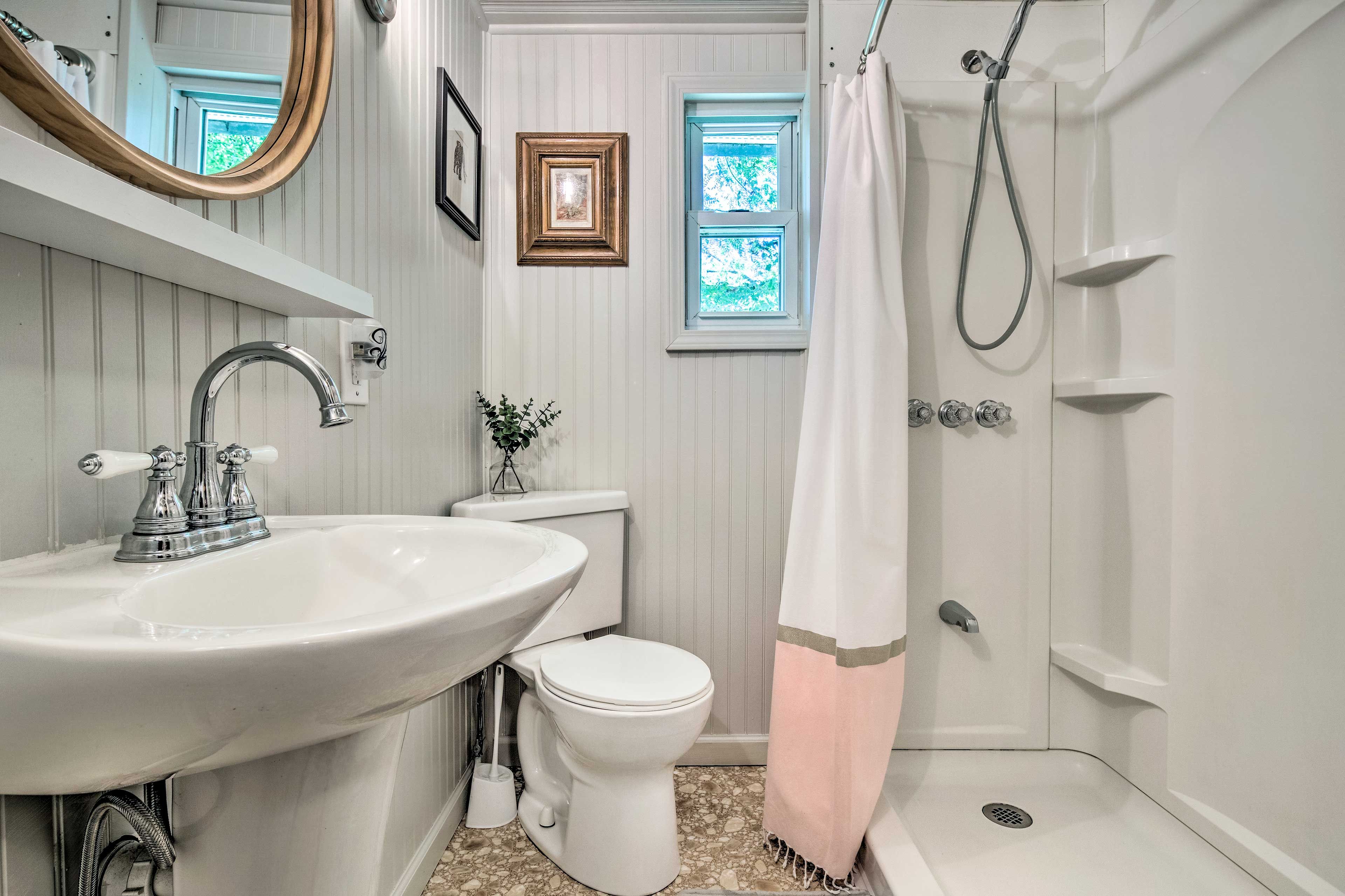 Full Bathroom