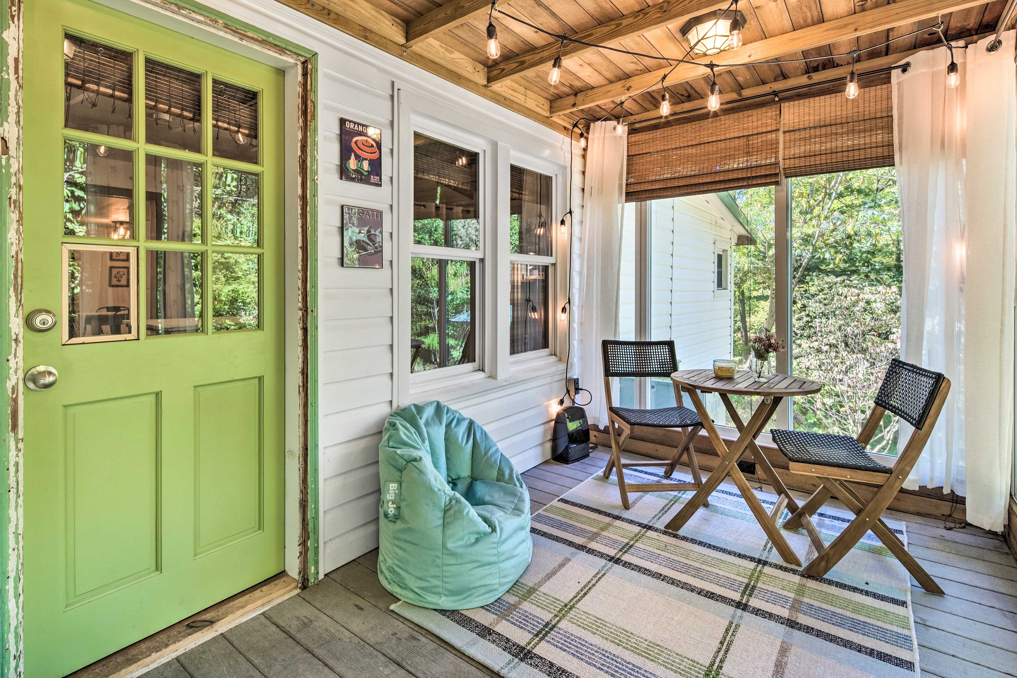 Sunroom | Hammock Chair | Bean Bags