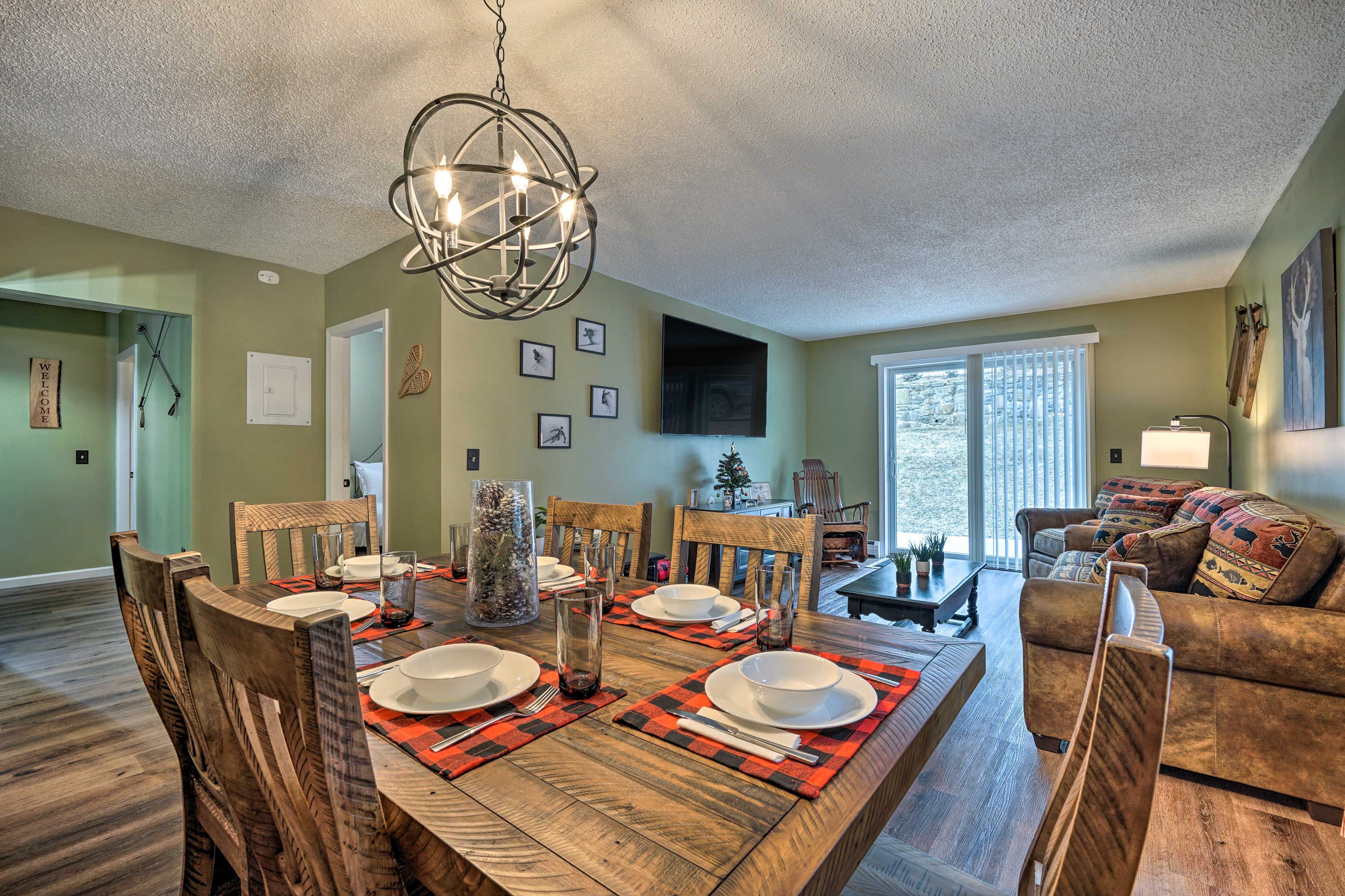 Londonderry Vacation Rental | 2BR | 2BA | Stairs to Access | 992 Sq Ft