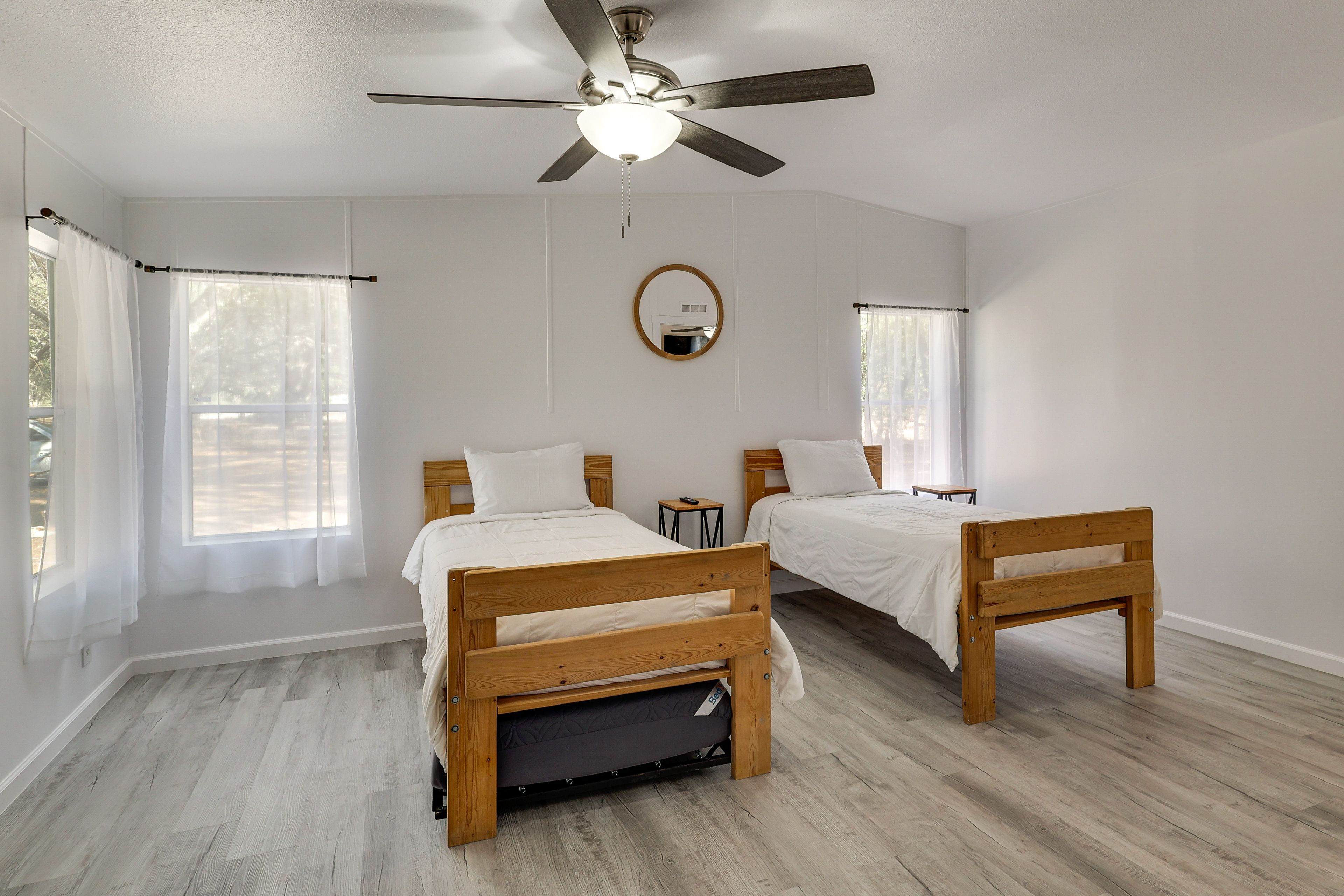 Bedroom 2 | Twin Bed | Twin Bed w/ Twin Trundle | En-Suite Bathroom