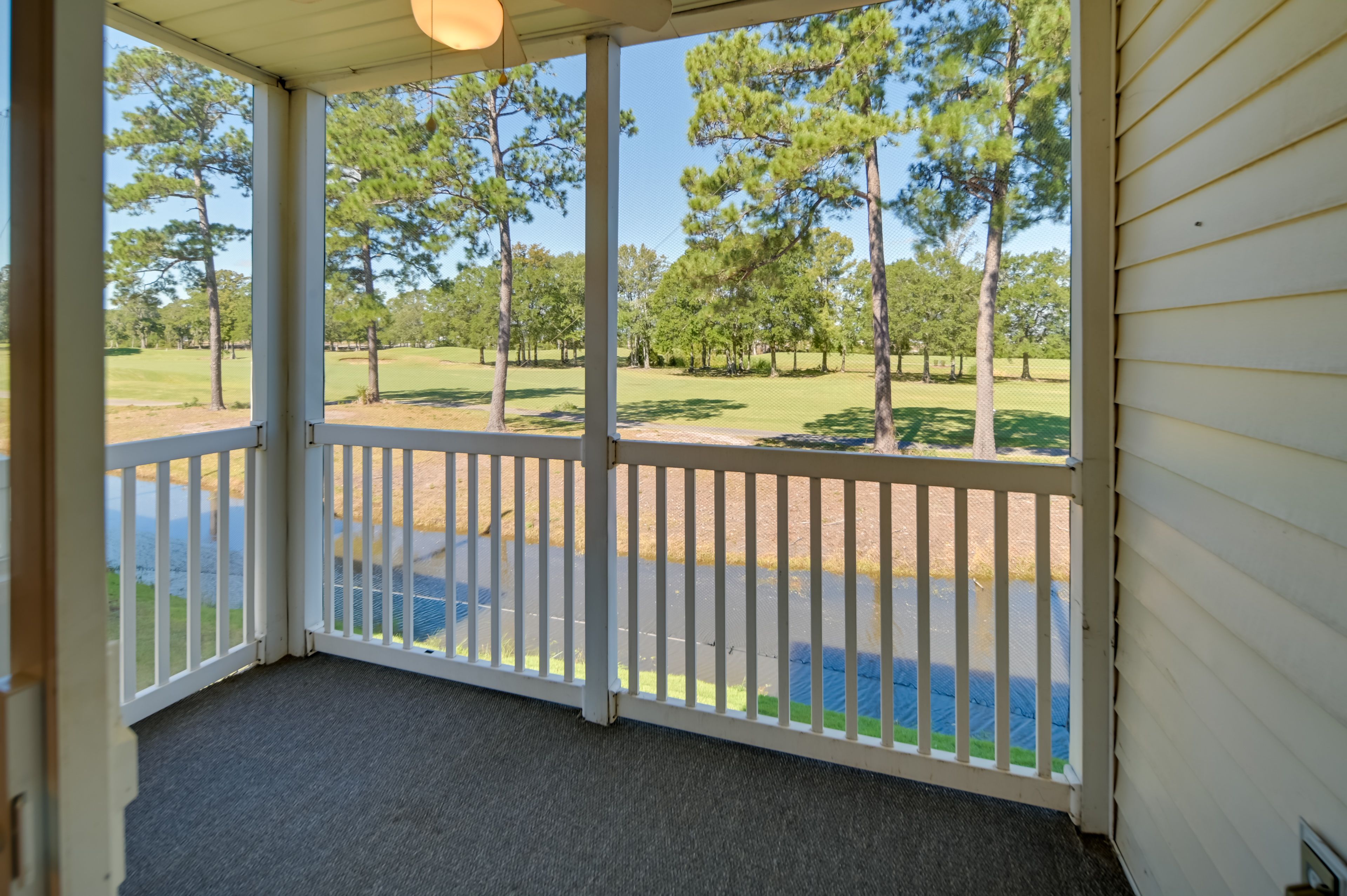 Screened Balcony | Golf Course Views